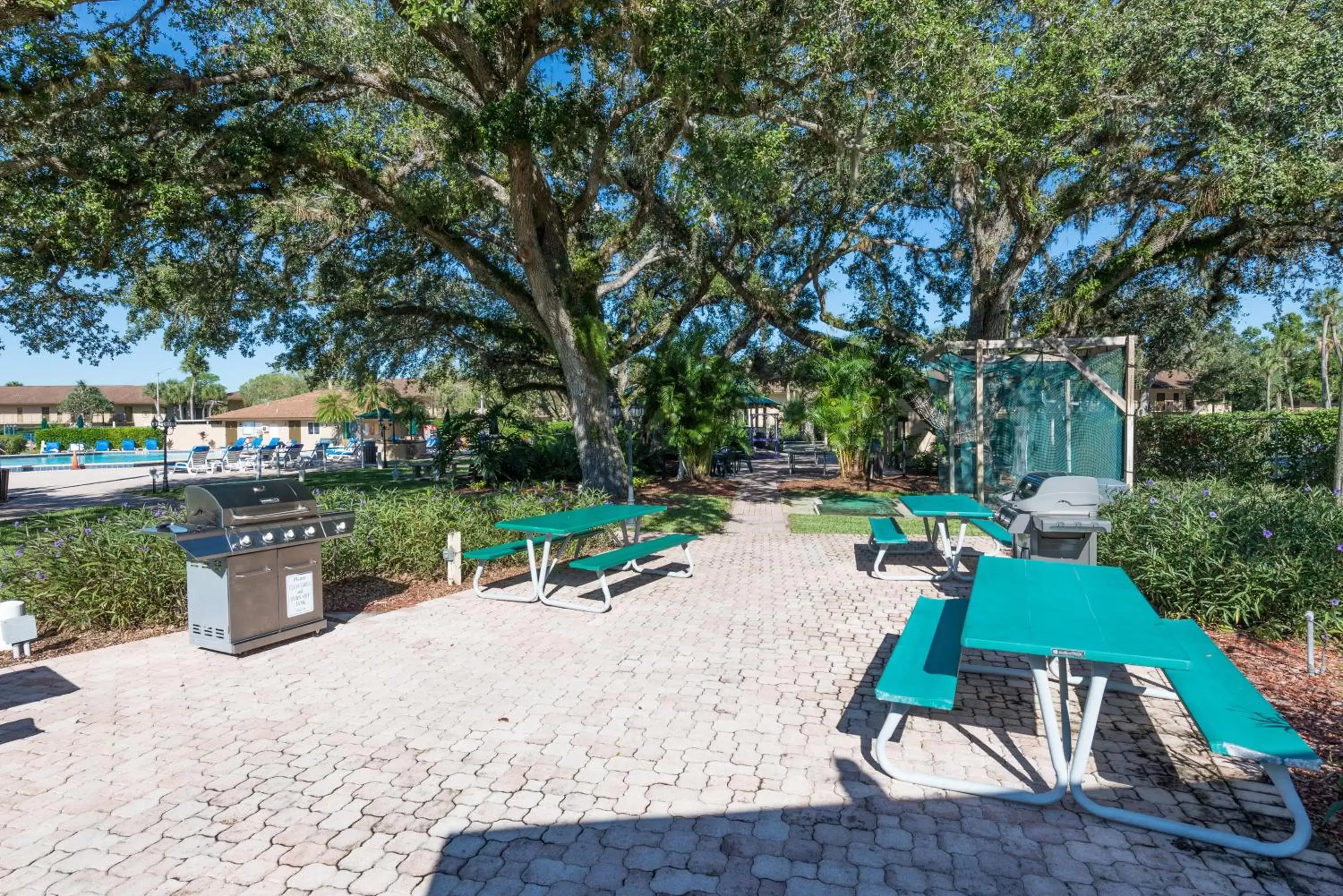 BBQ facilities in Lehigh Resort Club, a VRI resort