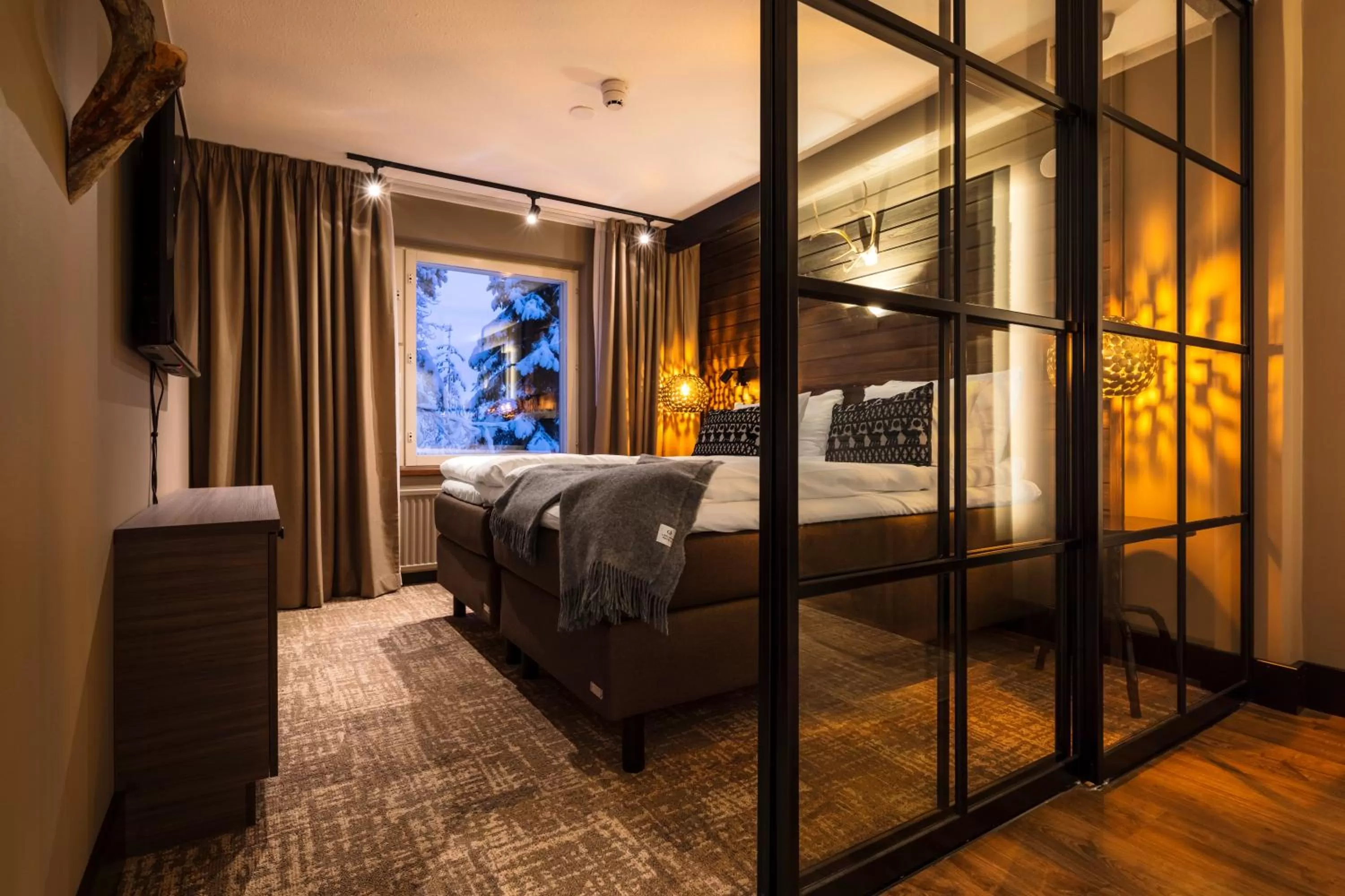 Photo of the whole room, Bed in Lapland Hotels Sky Ounasvaara