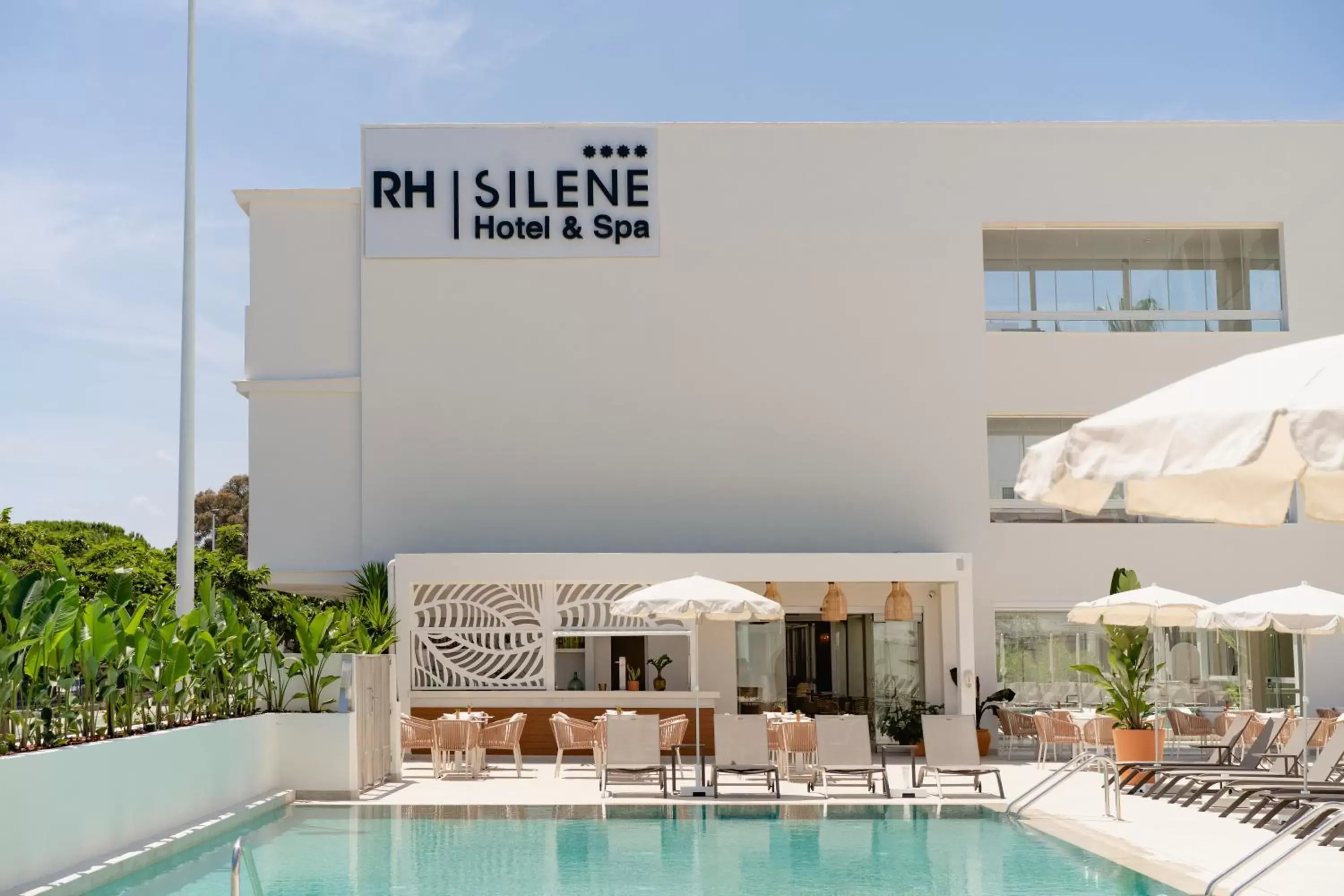 Facade/entrance, Swimming Pool in RH Silene Hotel & Spa 4 Sup