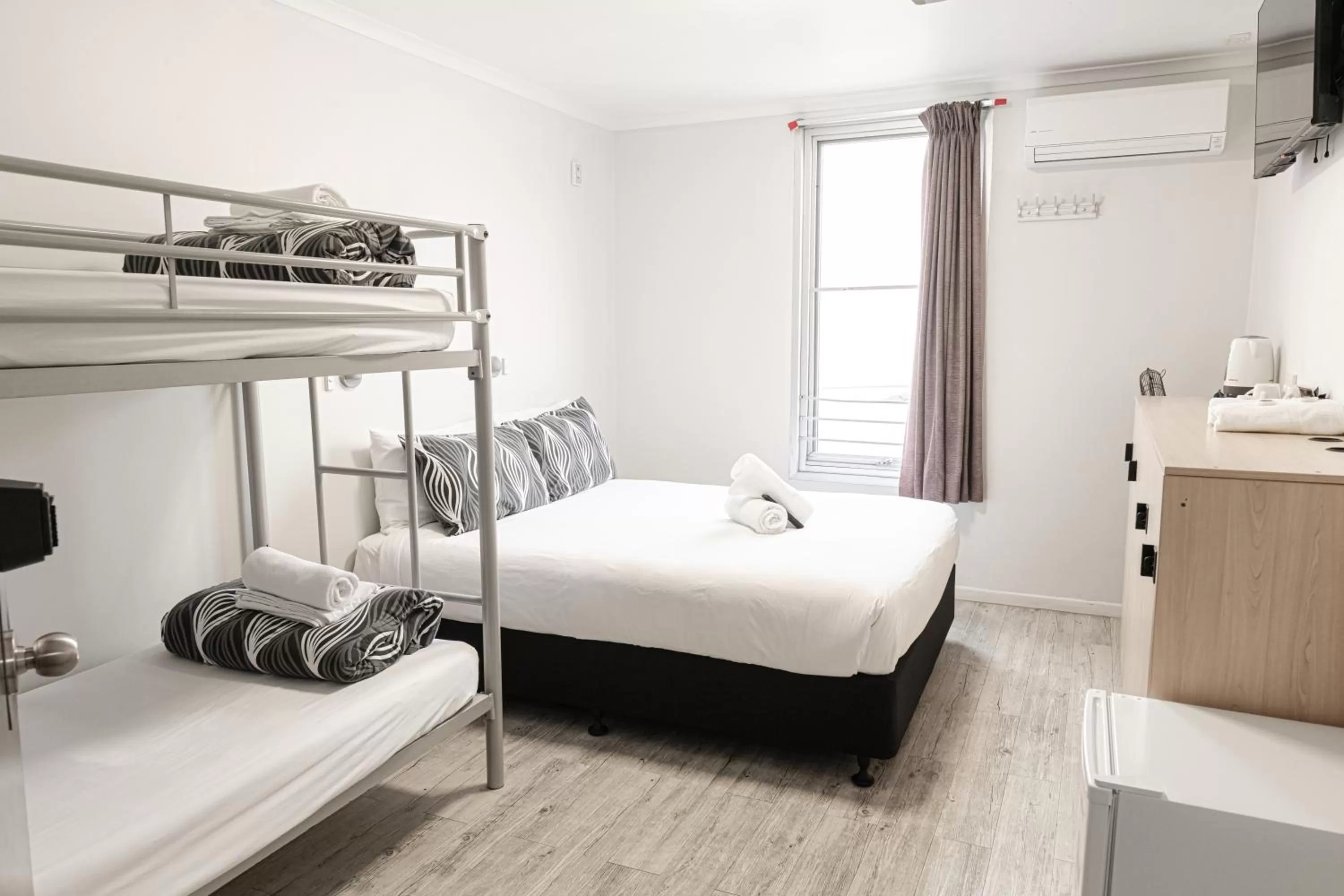 Bed in Yamba Central