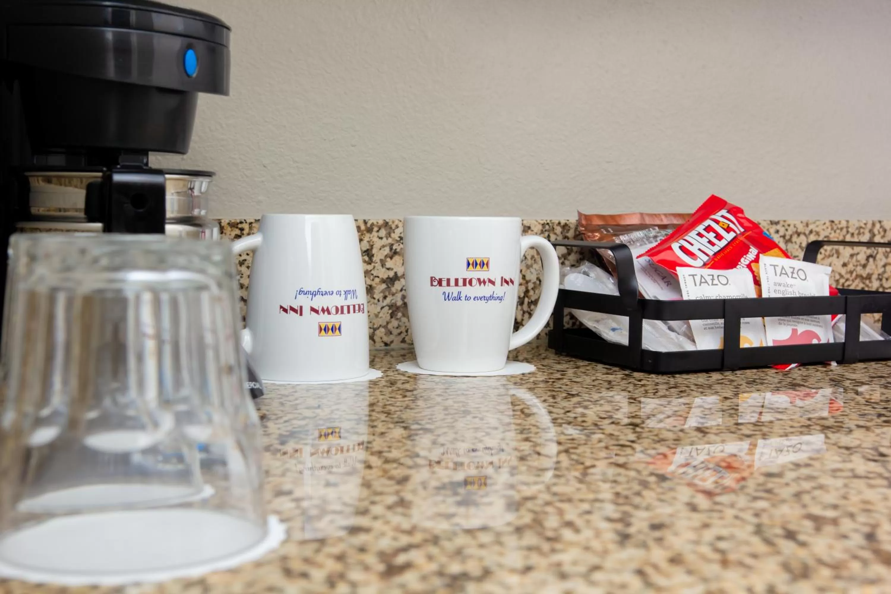 Kitchen or kitchenette in Belltown Inn