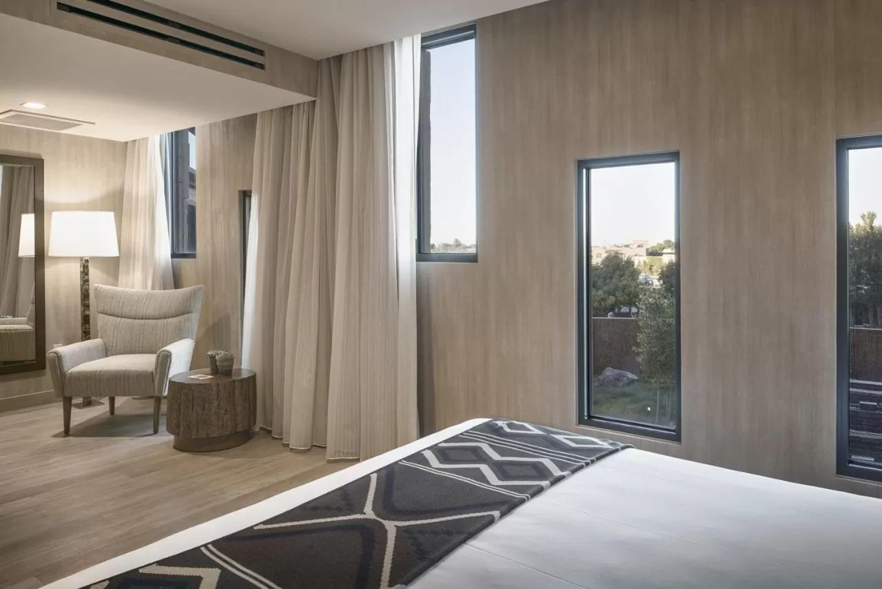 Seating area, Bed in Hotel Chaco