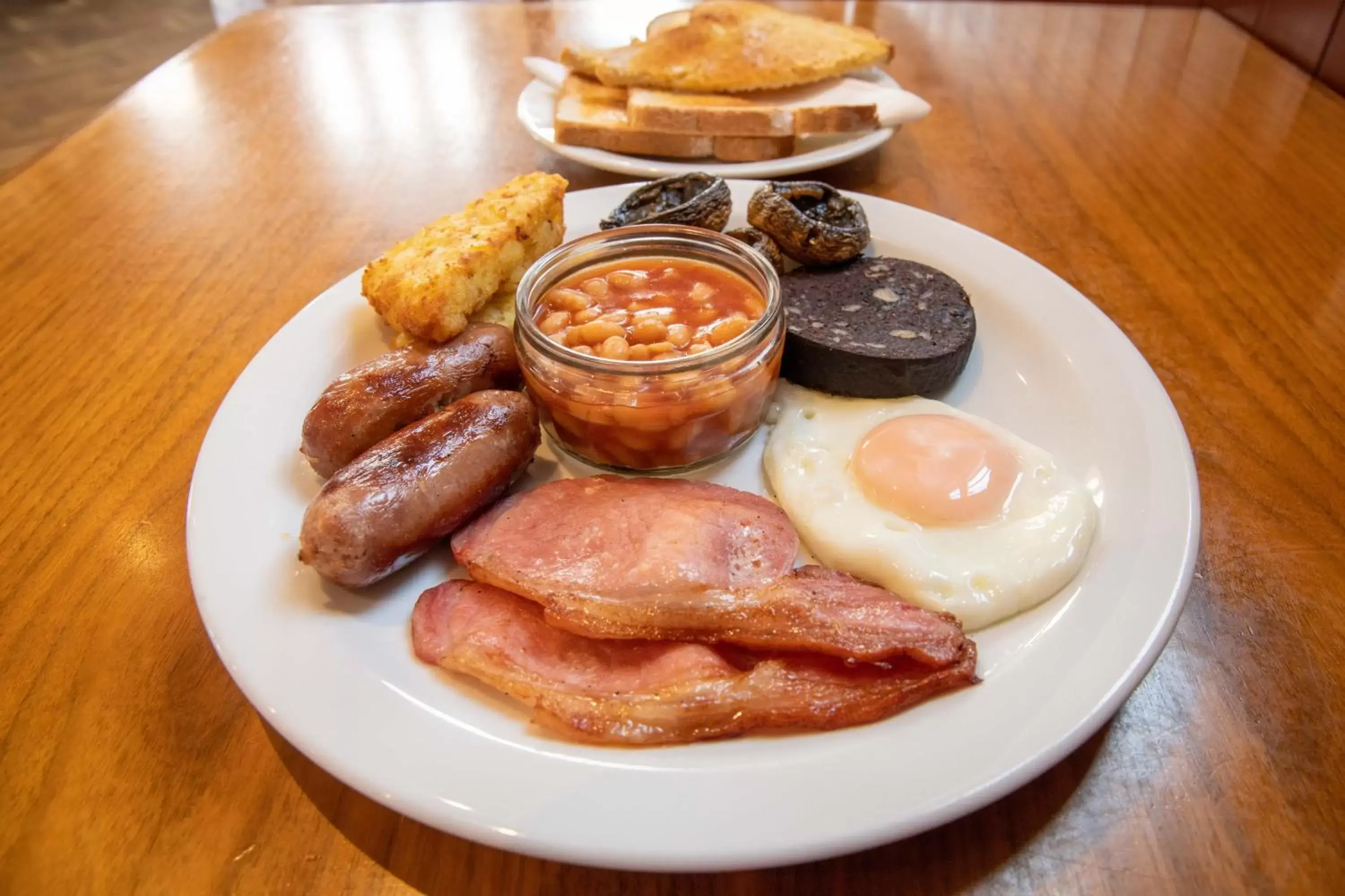 Breakfast in Pontcysyllte Chapel Tearoom