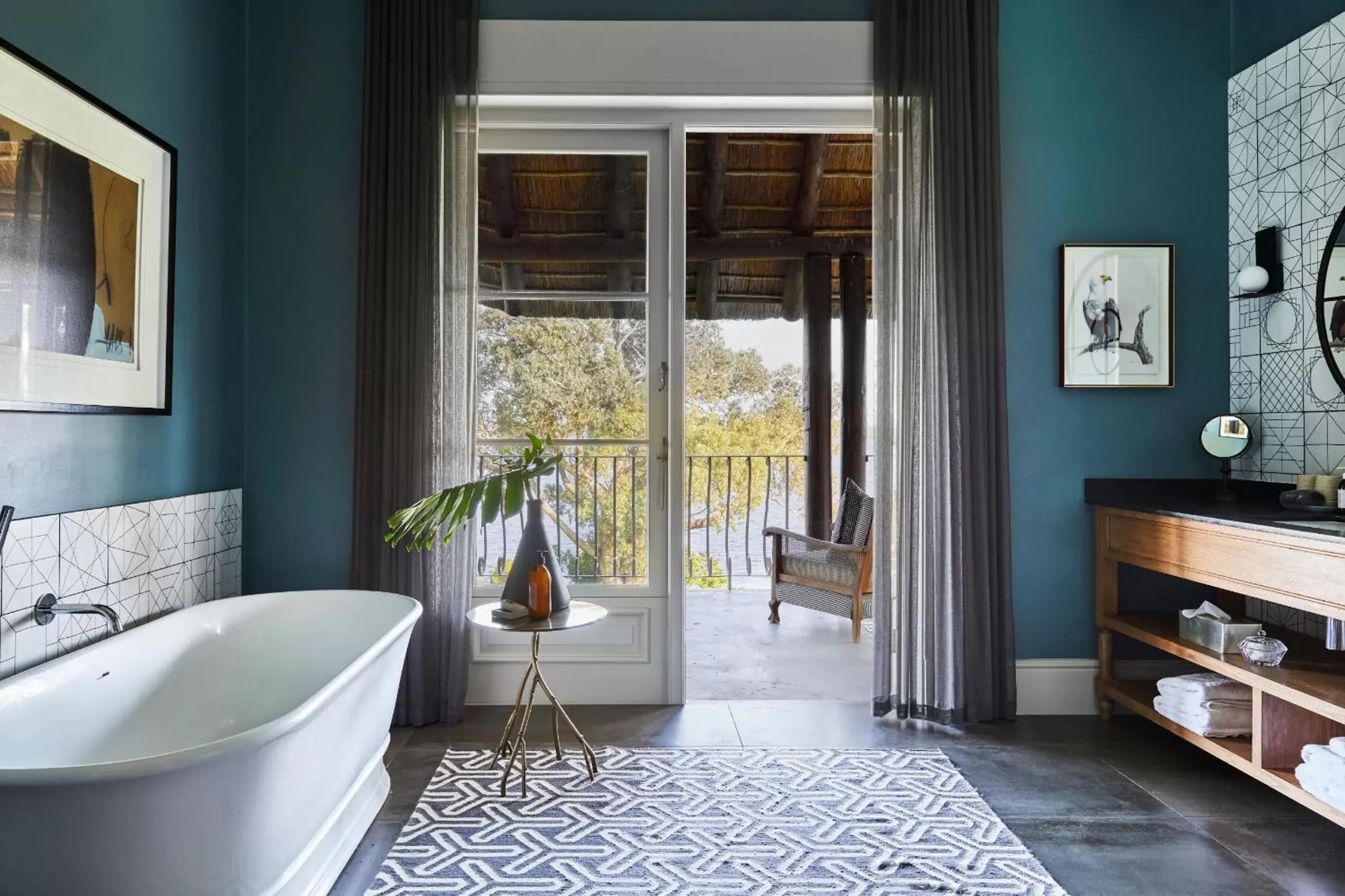 Bathroom in The Thatch House Hermanus