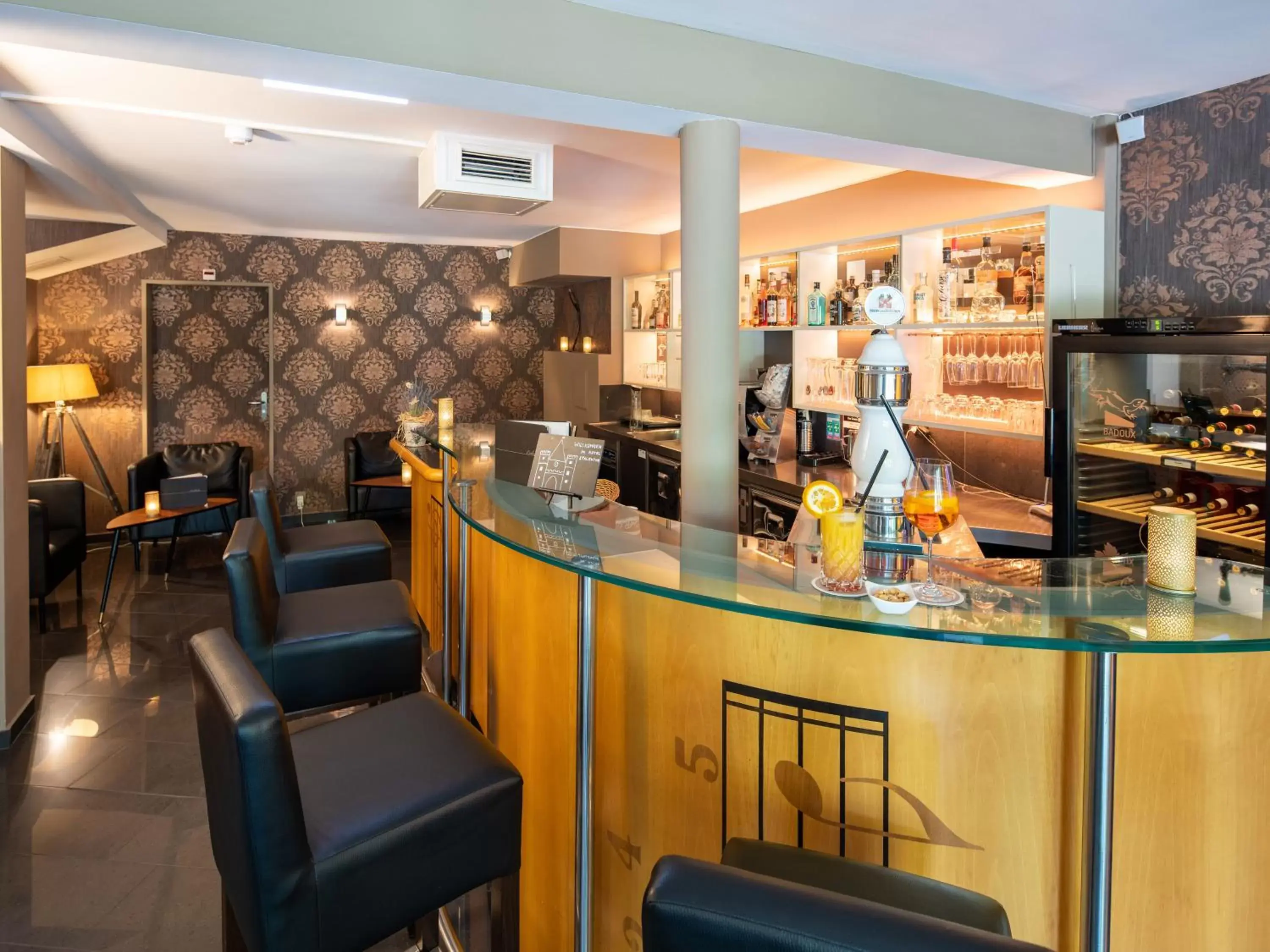 Lobby or reception, Lounge/Bar in Hotel Spalentor - Ihr sympathisches Stadthotel