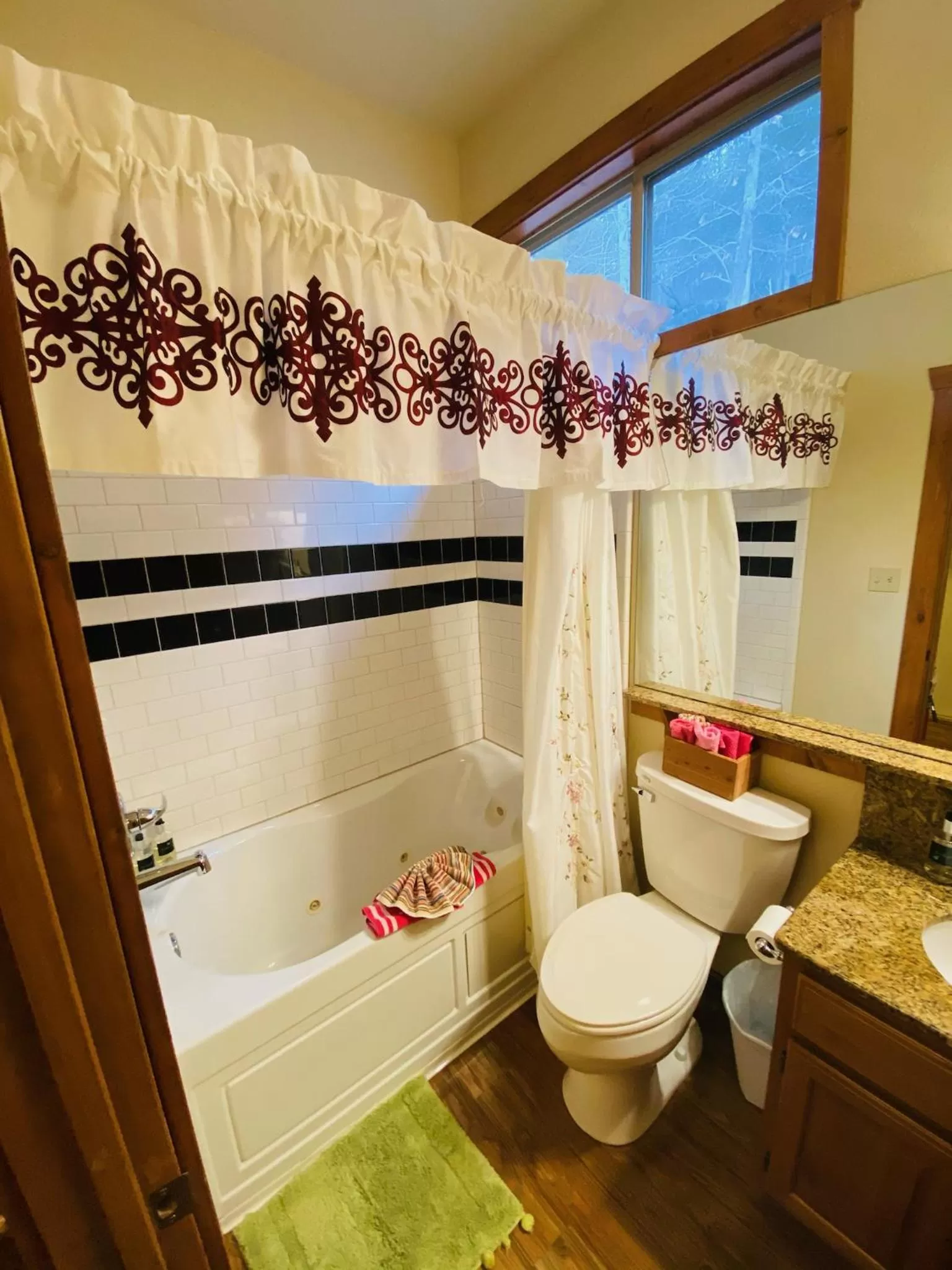 Bathroom in All Seasons Treehouse Village