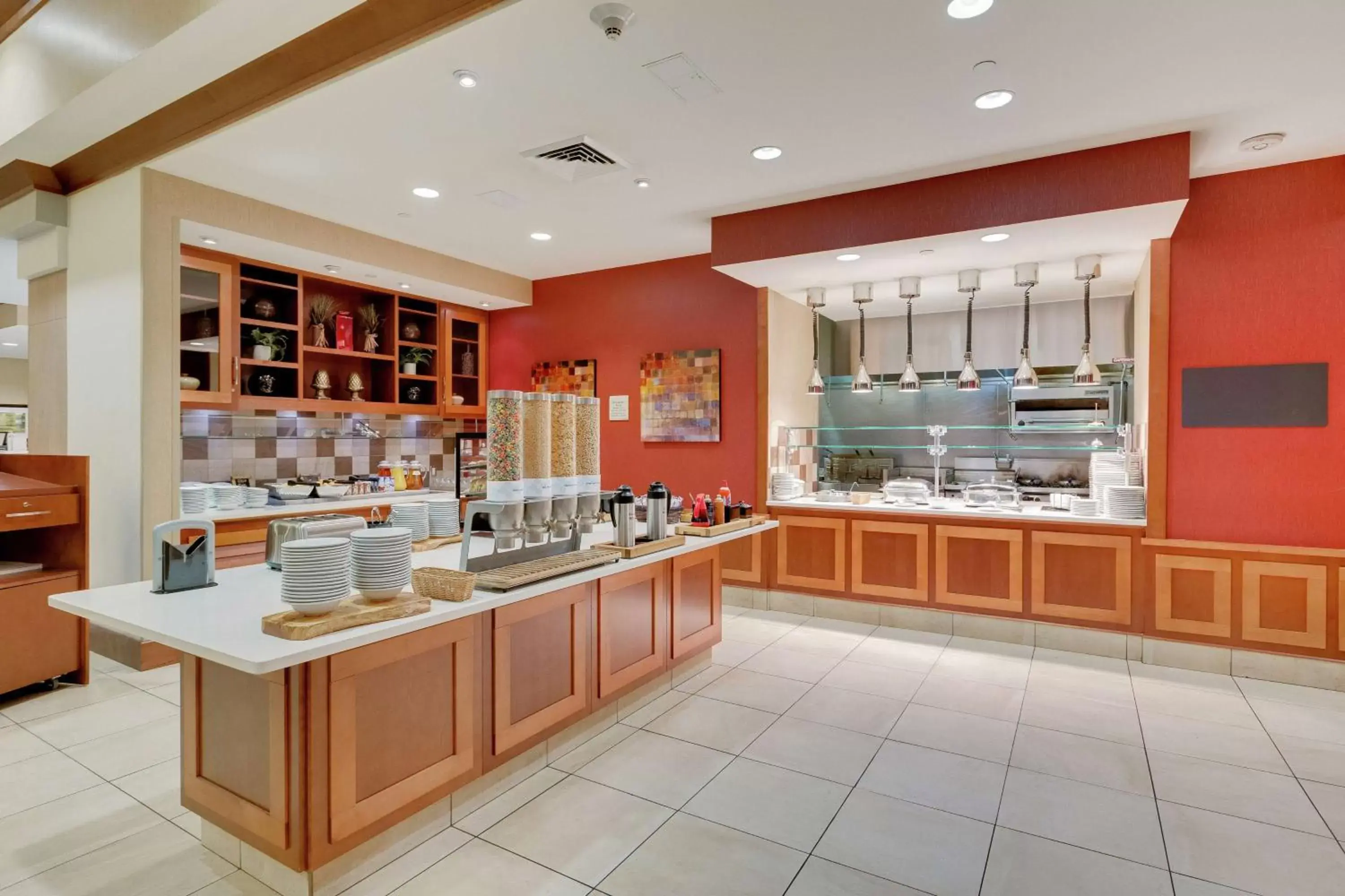 Restaurant/Places to Eat in Hilton Garden Inn Milwaukee Airport