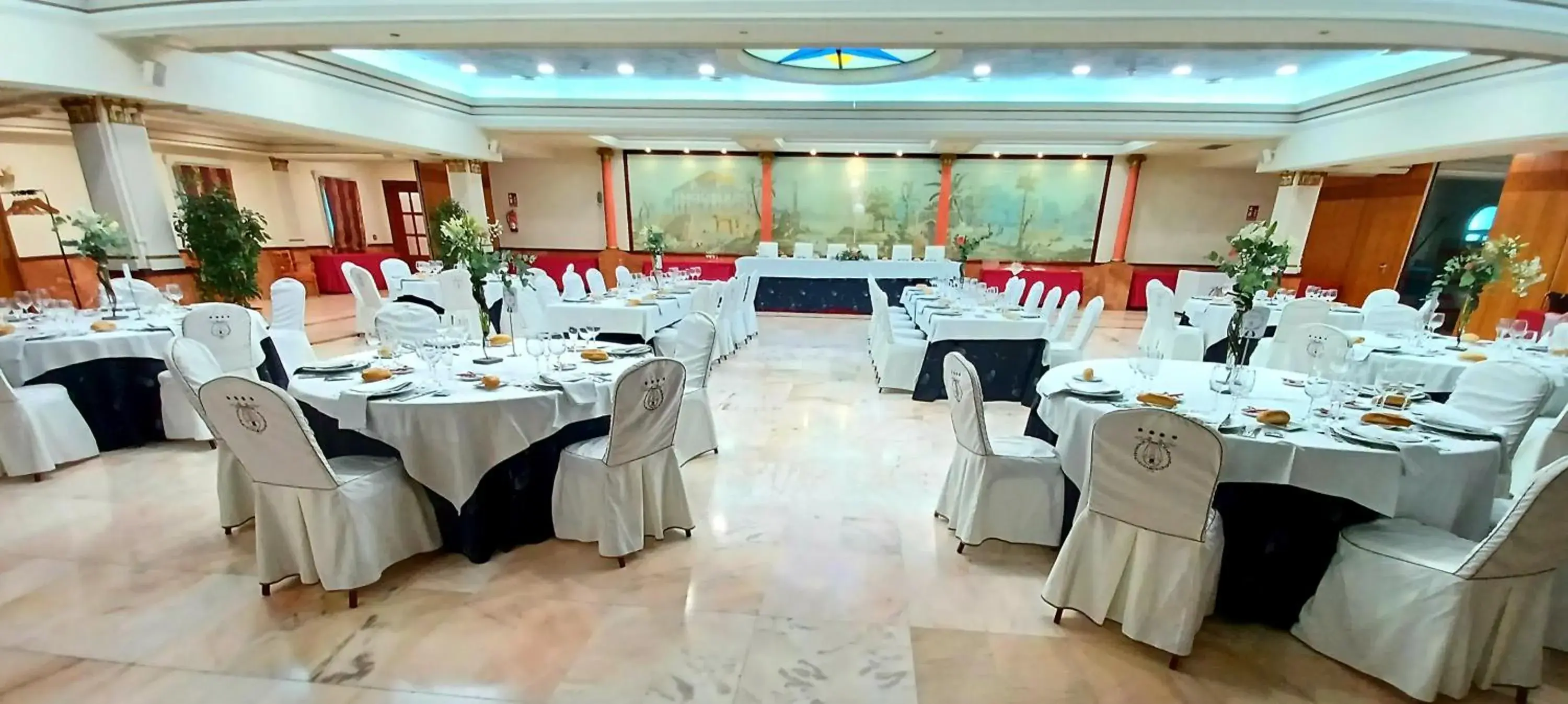 Banquet/Function facilities, Banquet Facilities in Hotel Santa Cecilia