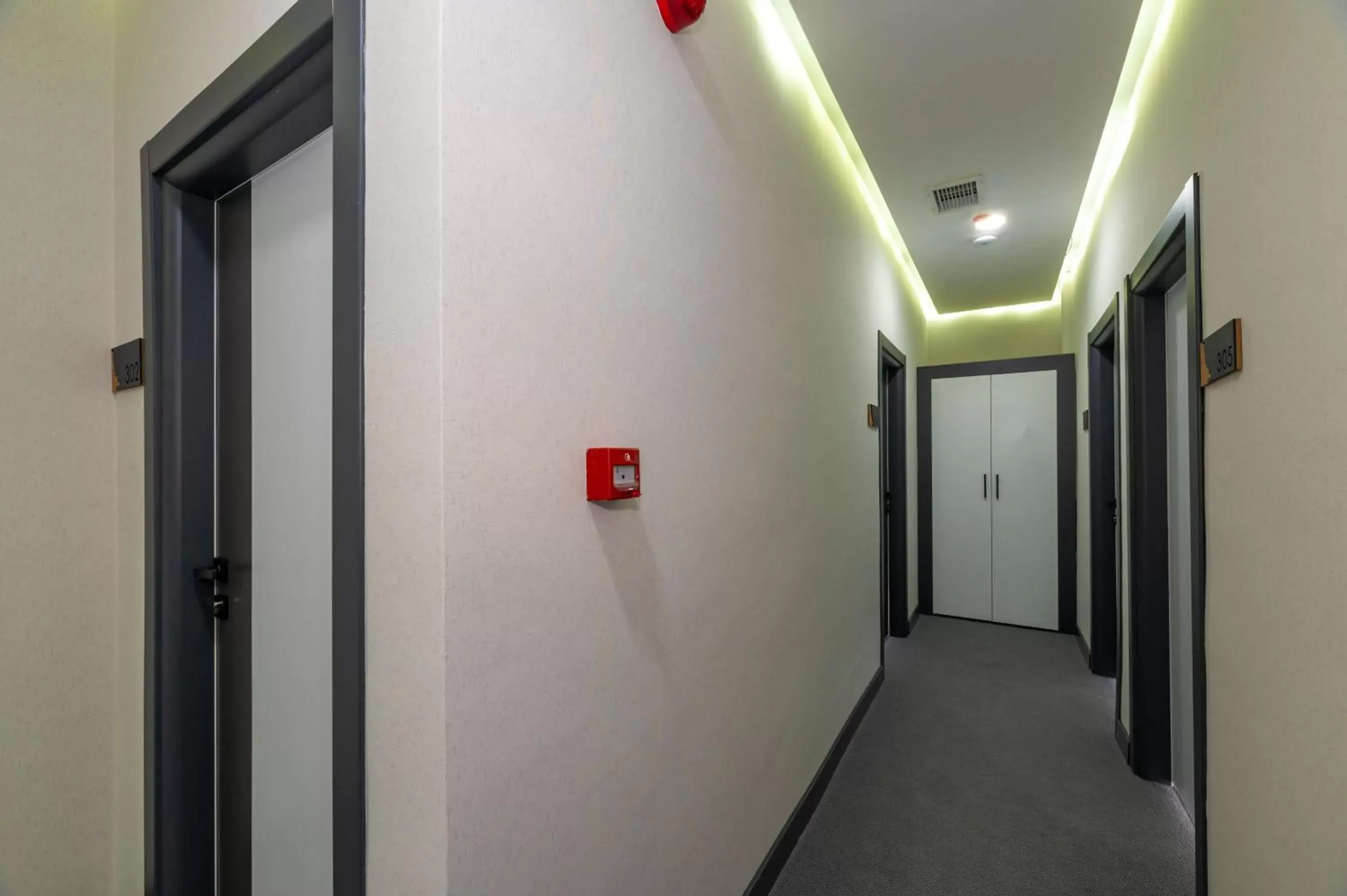 Property building in Melanj Airport Hotel