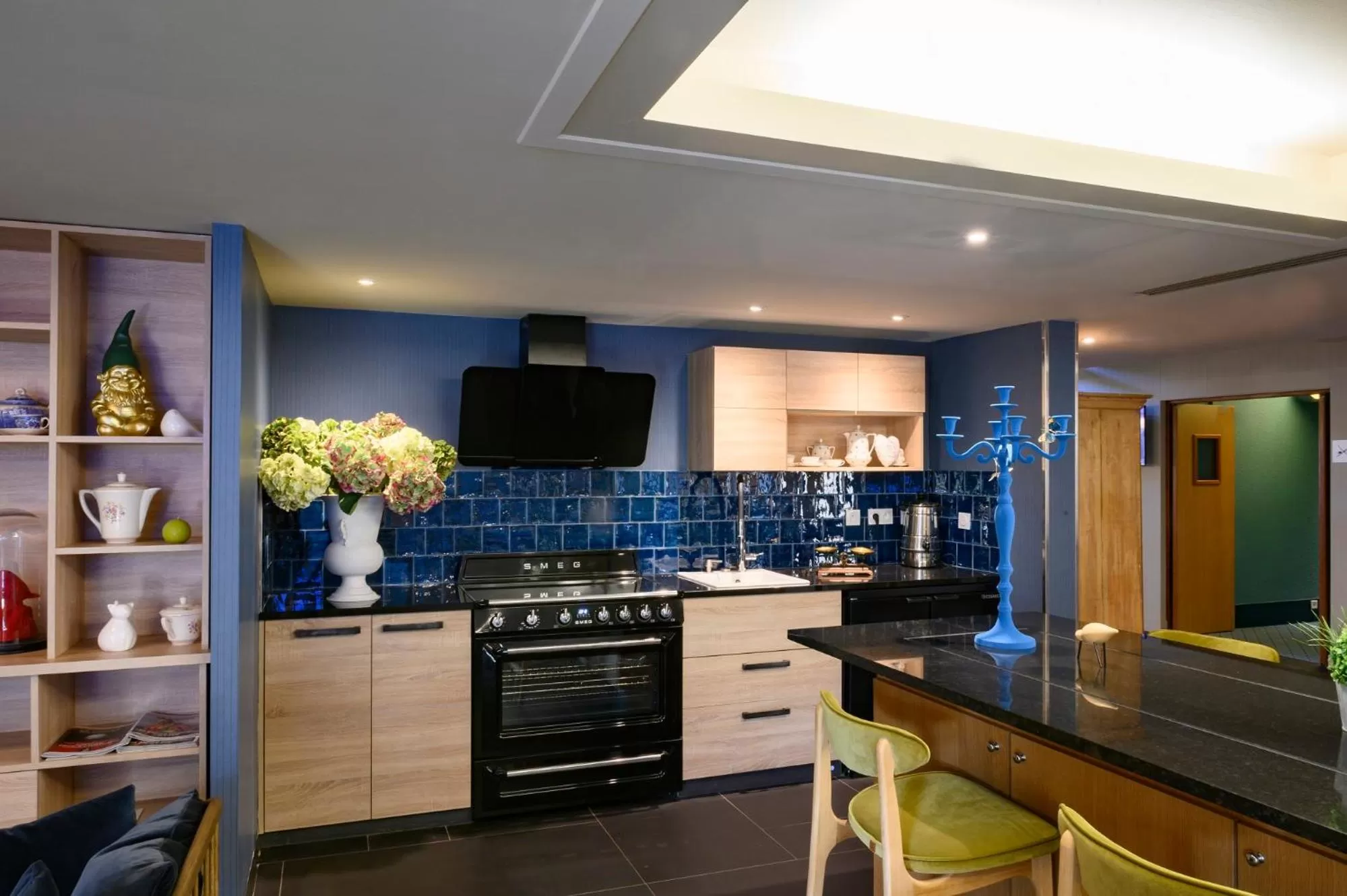 Lounge or bar in Novotel Orléans Chemins De Sologne Demeures De Campagne