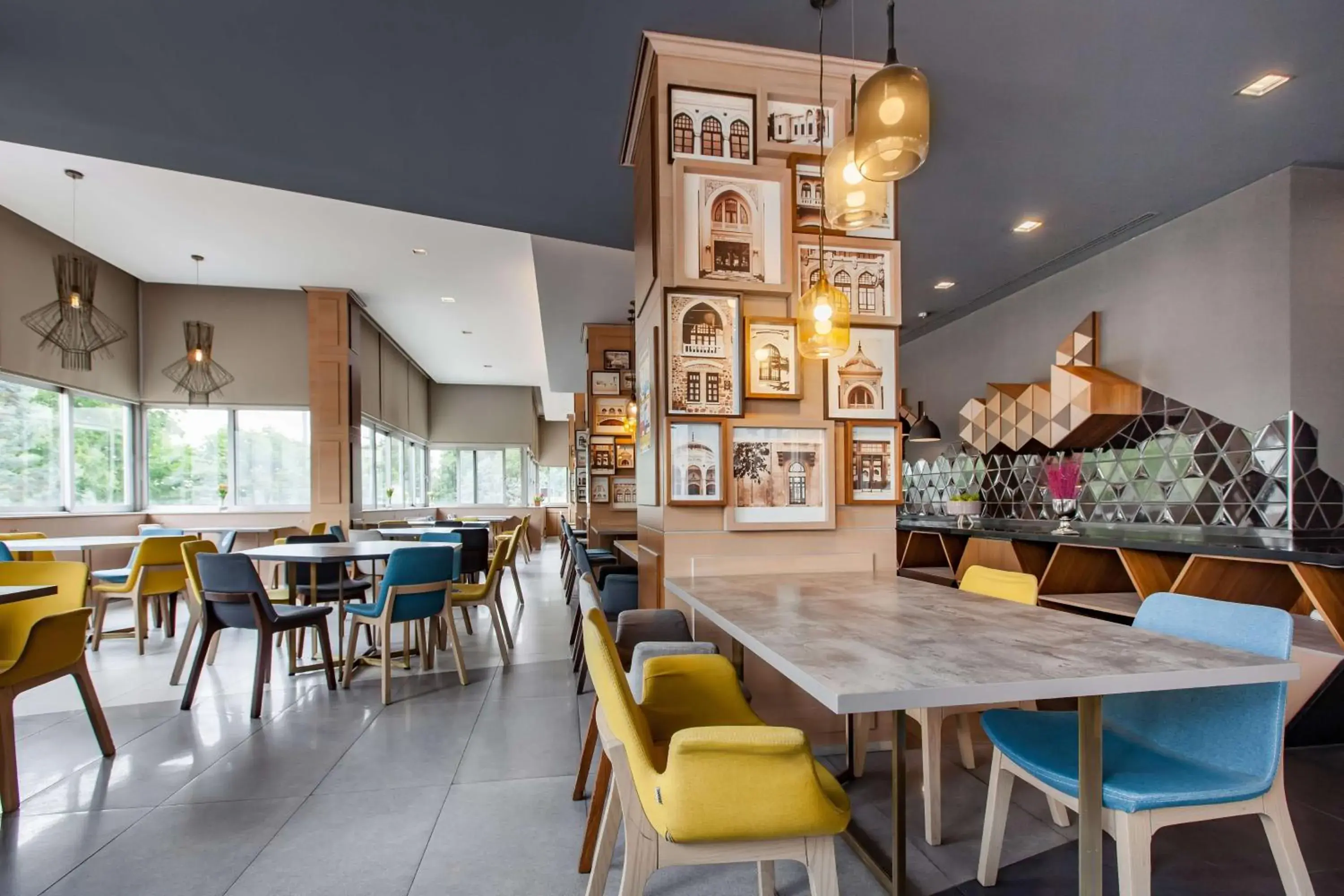 Restaurant/places to eat in Radisson Blu Ankara Restaurant/places to eat in Radisson Blu Ankara