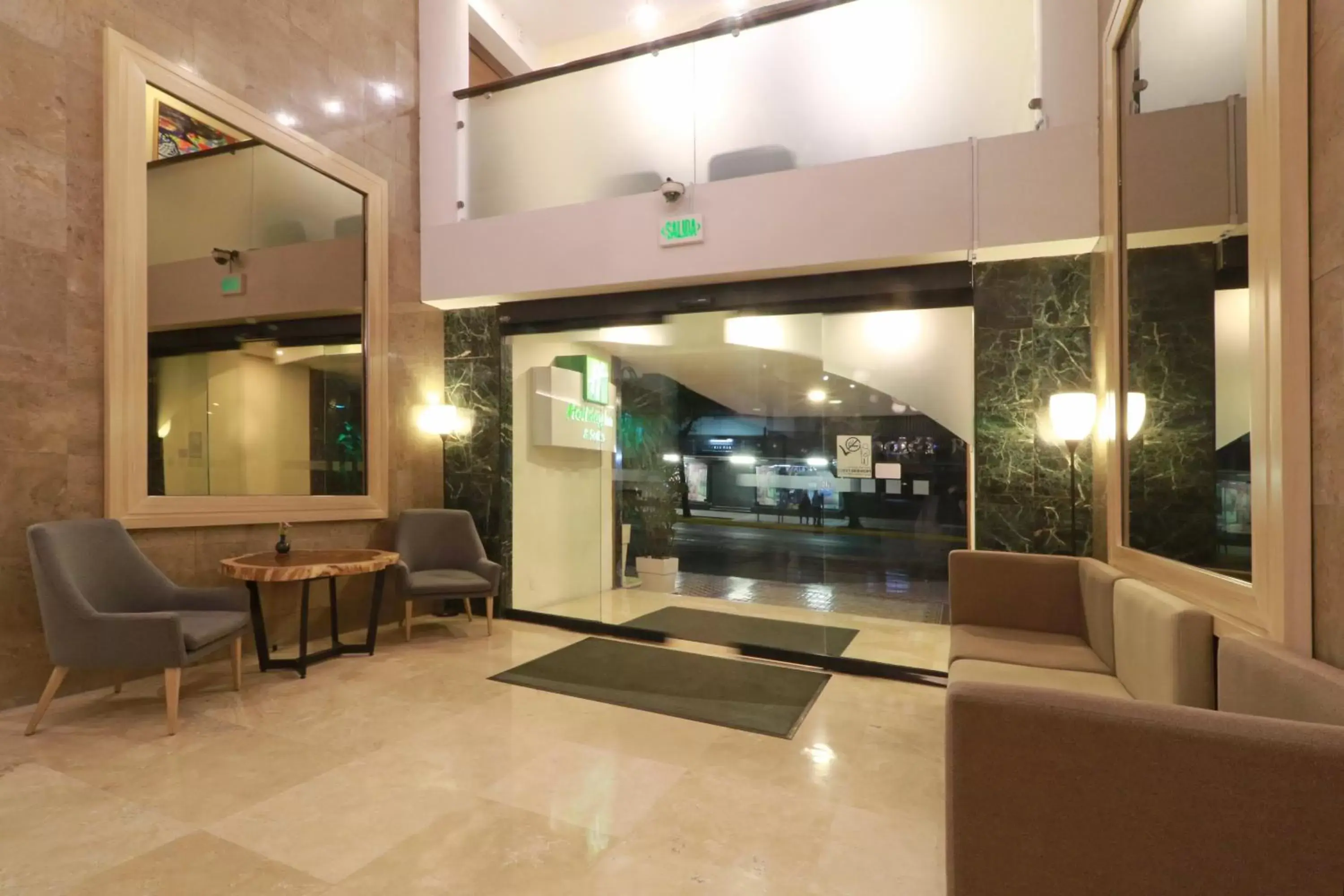 Lobby or reception in Holiday Inn Hotel & Suites Centro Historico, an IHG Hotel