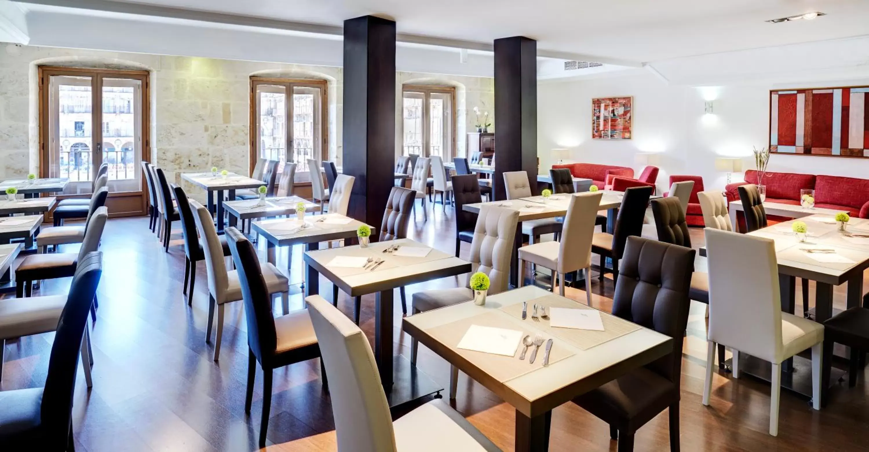 Lounge or bar, Restaurant/Places to Eat in Sercotel Las Torres