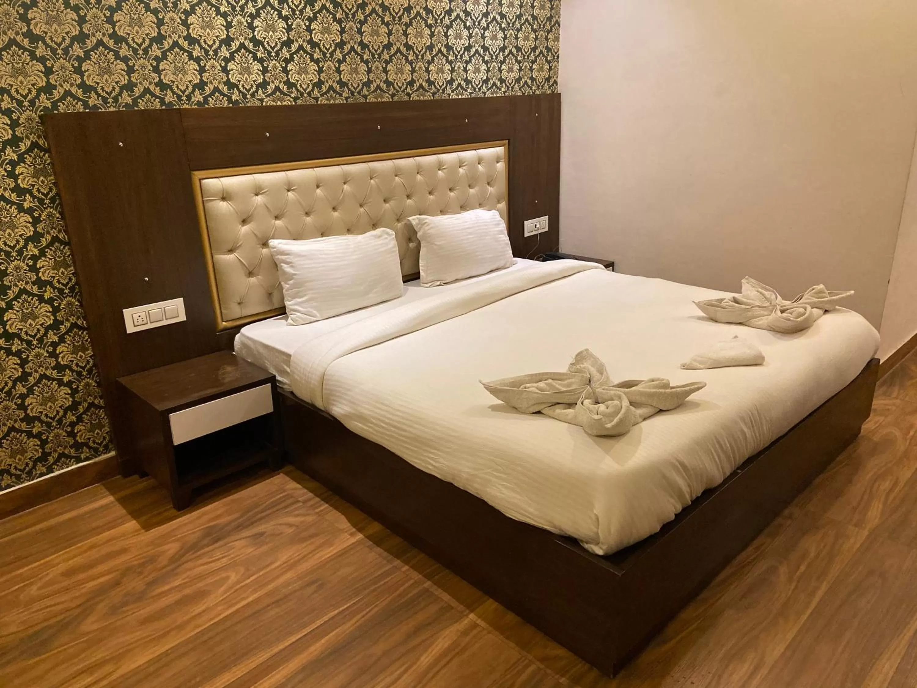 Bed in Hotel Ambika Resort Manali