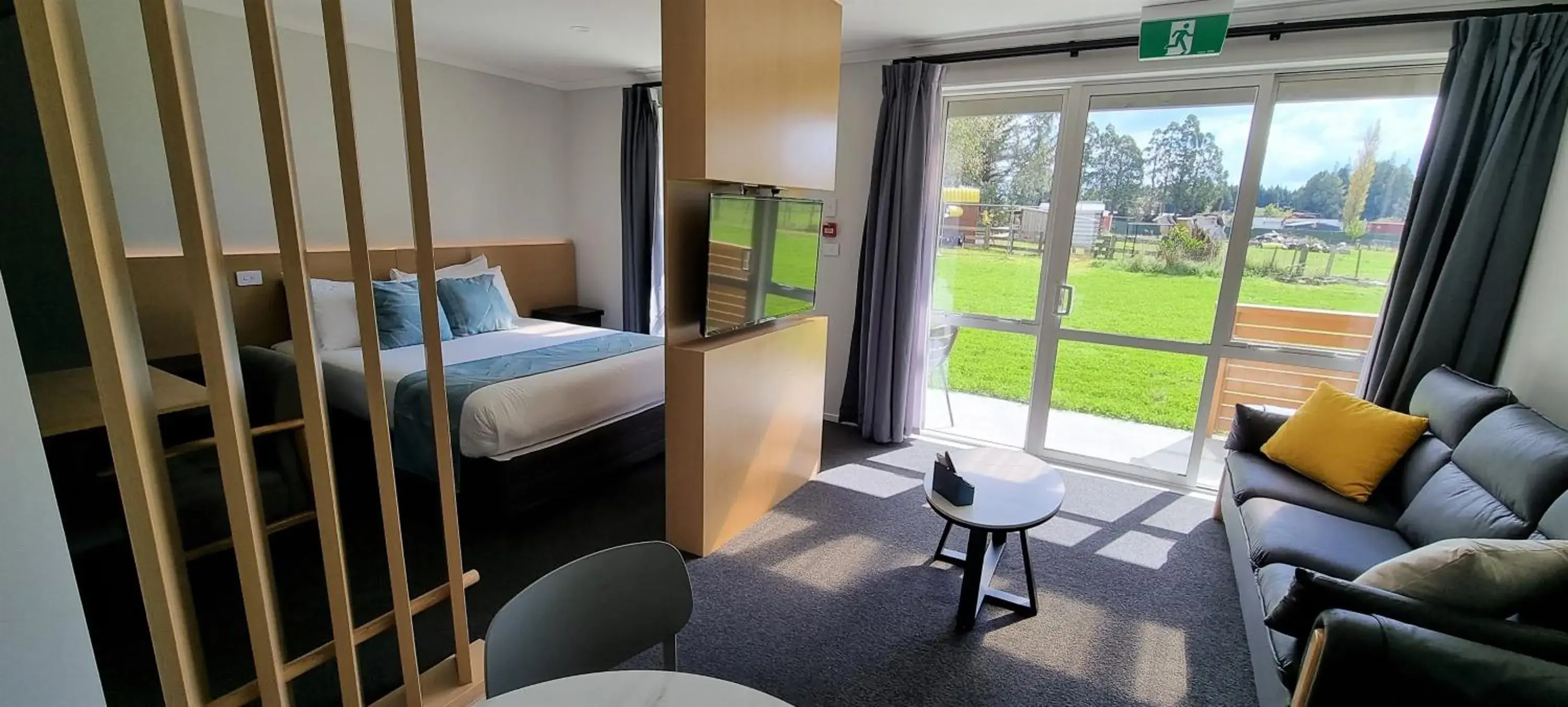 Deluxe Family Room with Spa Bath in Hideaway of Rotorua Deluxe Family Room with Spa Bath in Hideaway of Rotorua