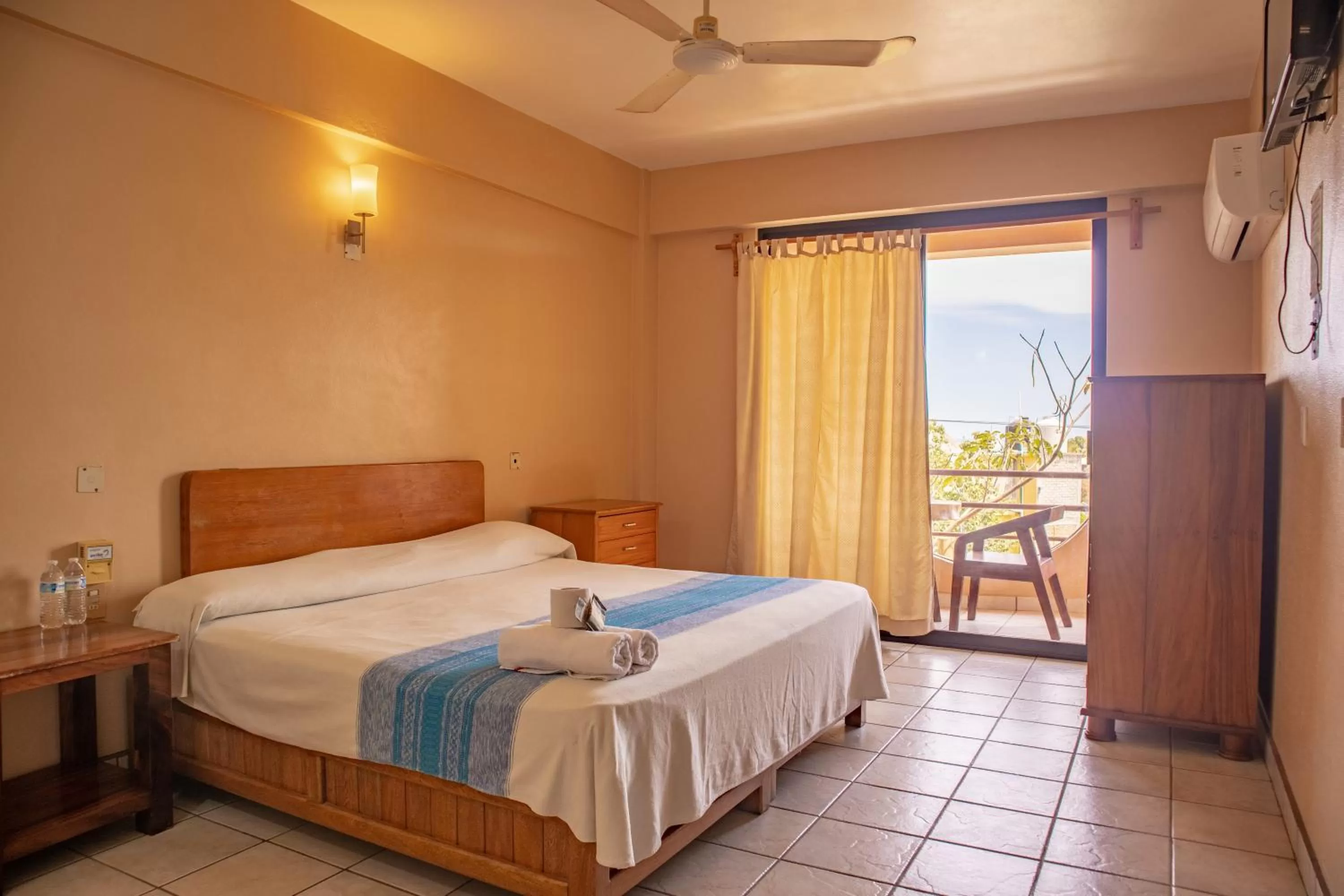 Photo of the whole room, Bed in Hotel El Mirador