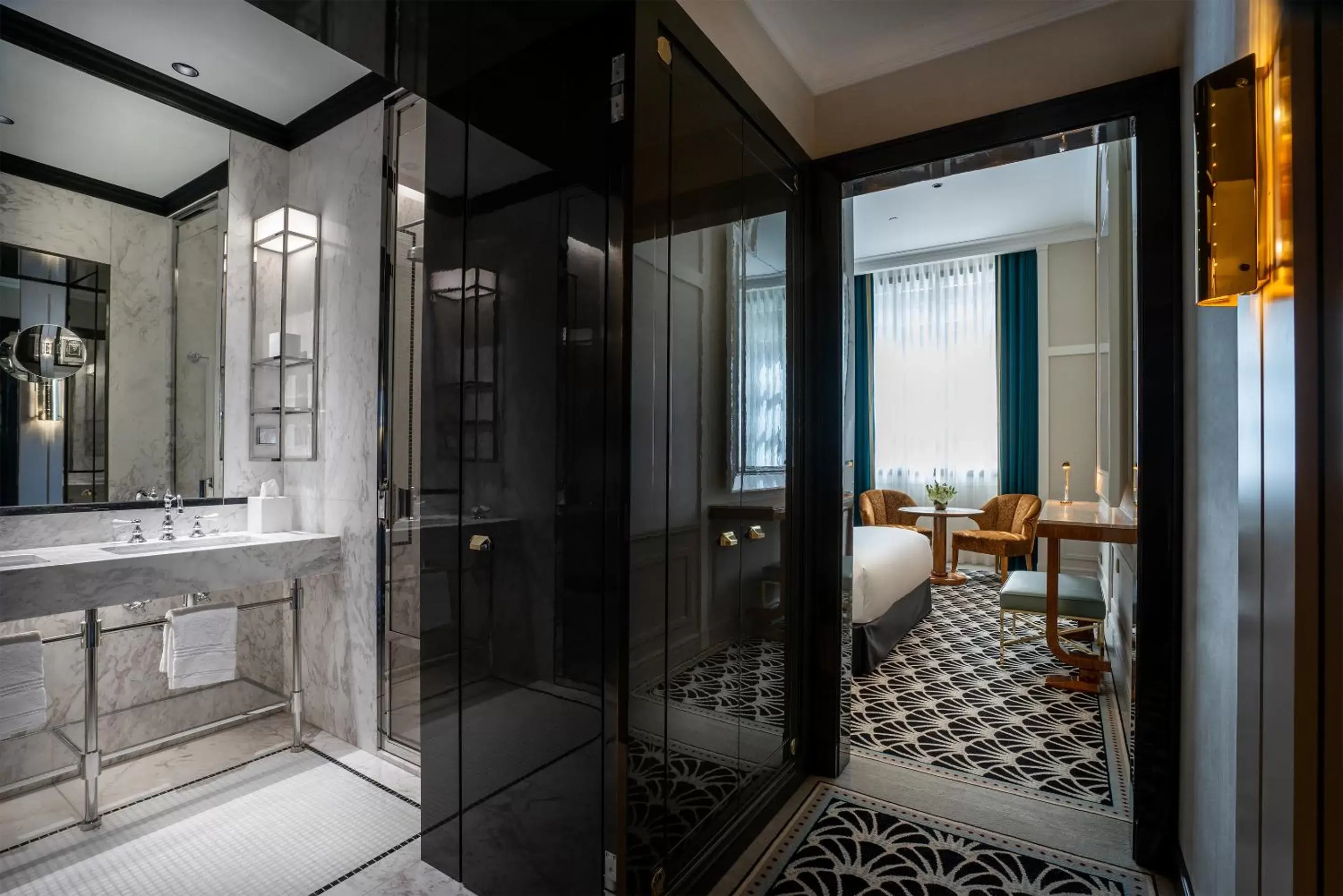 Bathroom in Maison Albar Hotels Le Monumental Palace