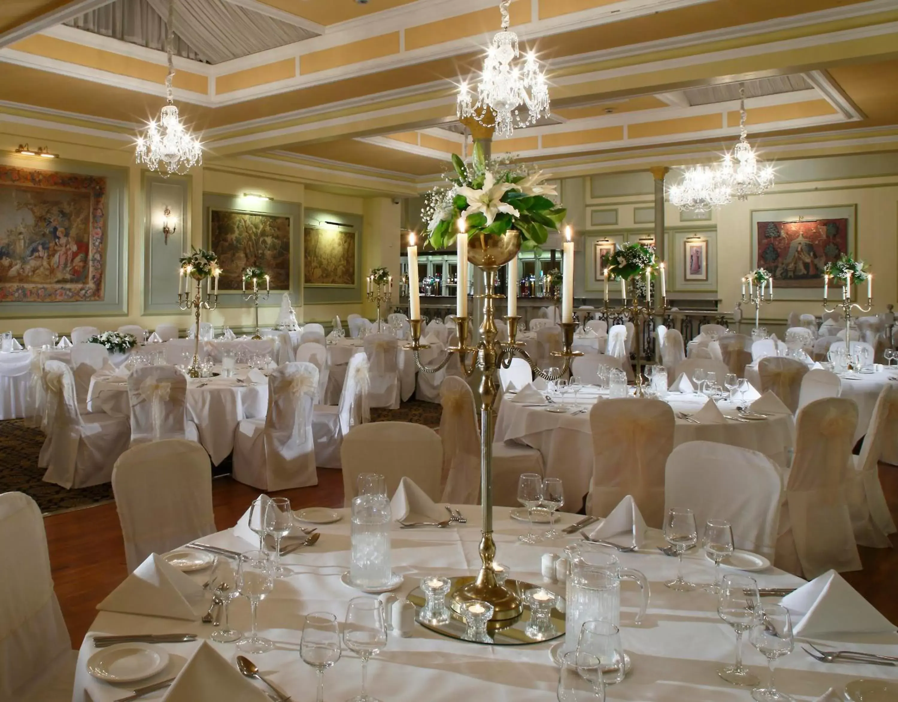 Restaurant/places to eat, Banquet Facilities in Granville Hotel