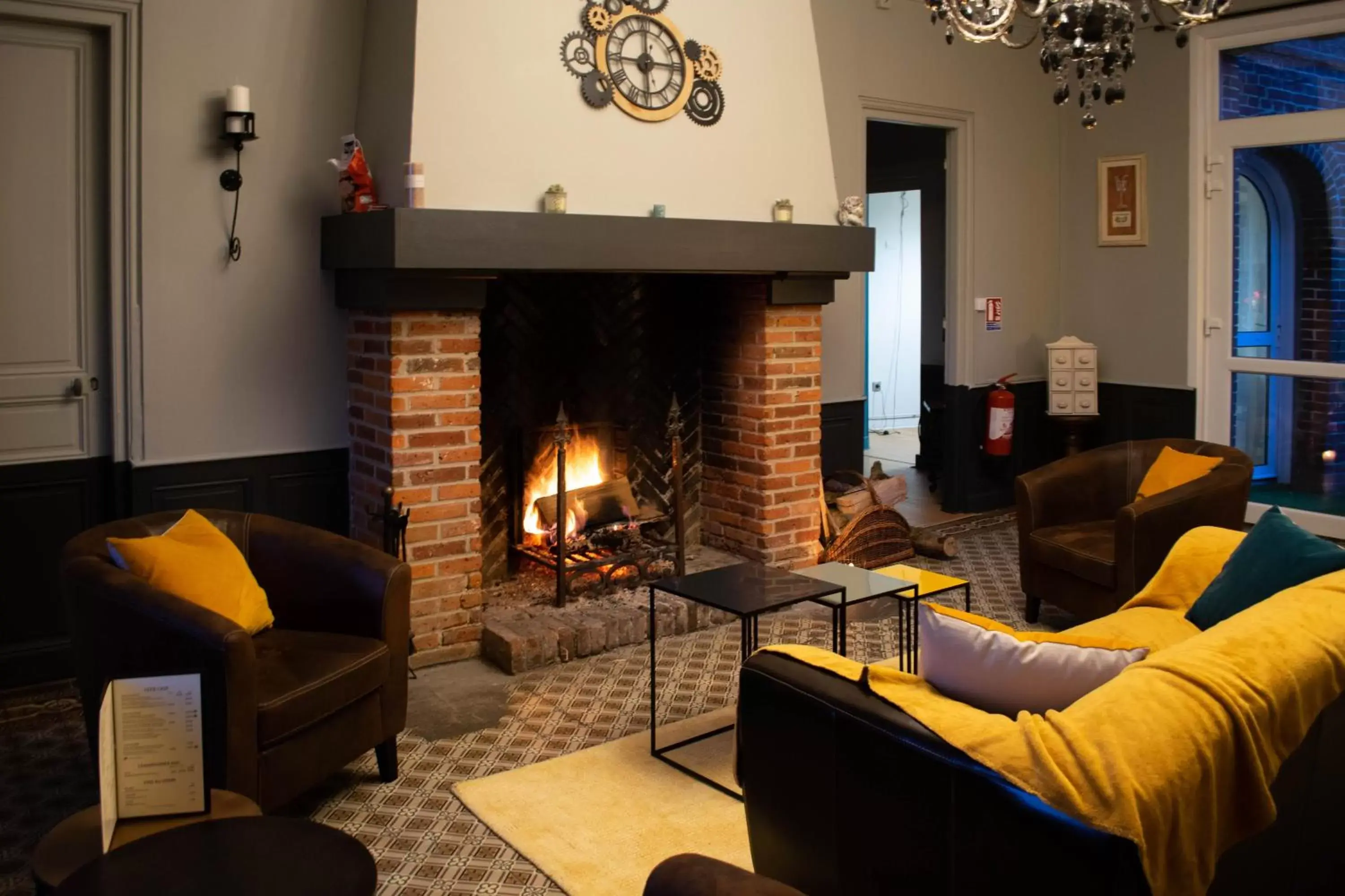 Living room, Seating Area in The Originals City, Hôtel La Cour Carrée, EU