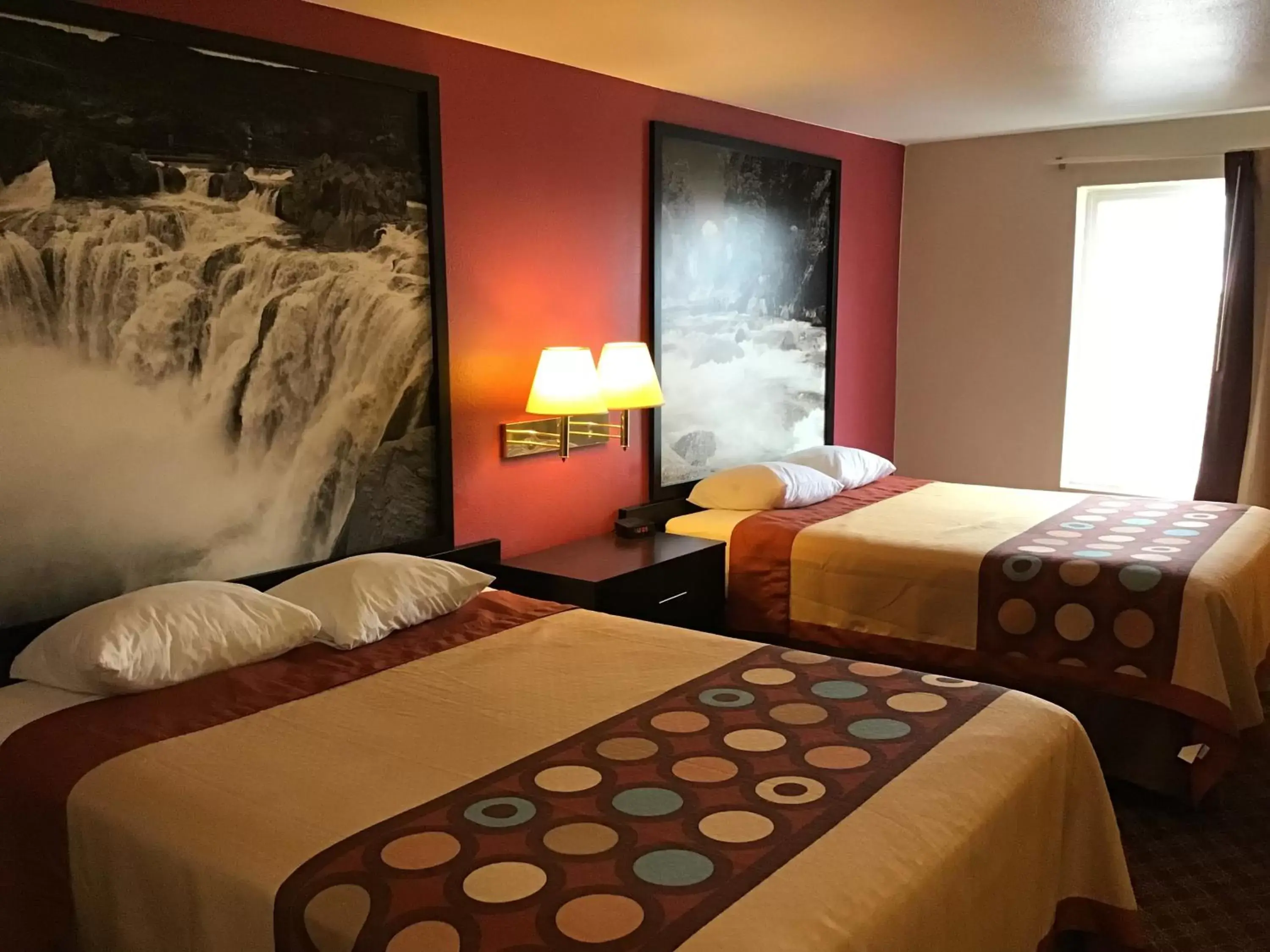 Bedroom, Bed in Super 8 by Wyndham Heyburn Bedroom, Bed in Super 8 by Wyndham Heyburn