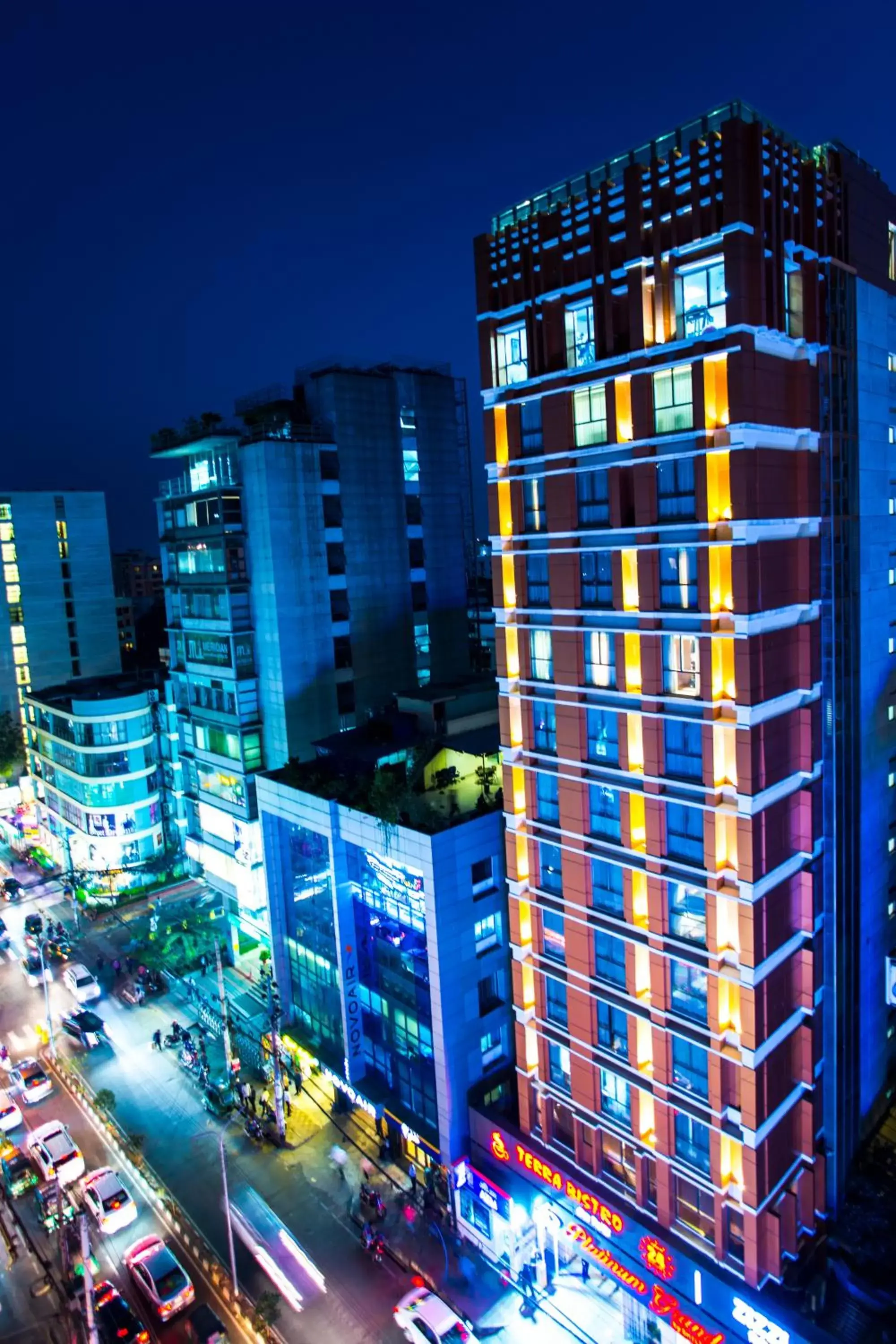 Property building in Platinum Grand Property building in Platinum Grand