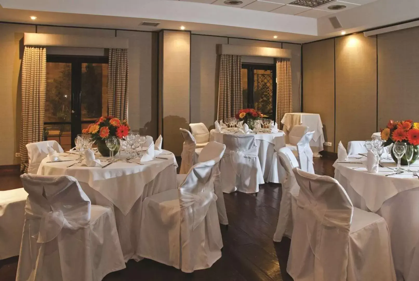 Meeting/conference room, Banquet Facilities in Embassy Suites by Hilton Bogotá - Rosales