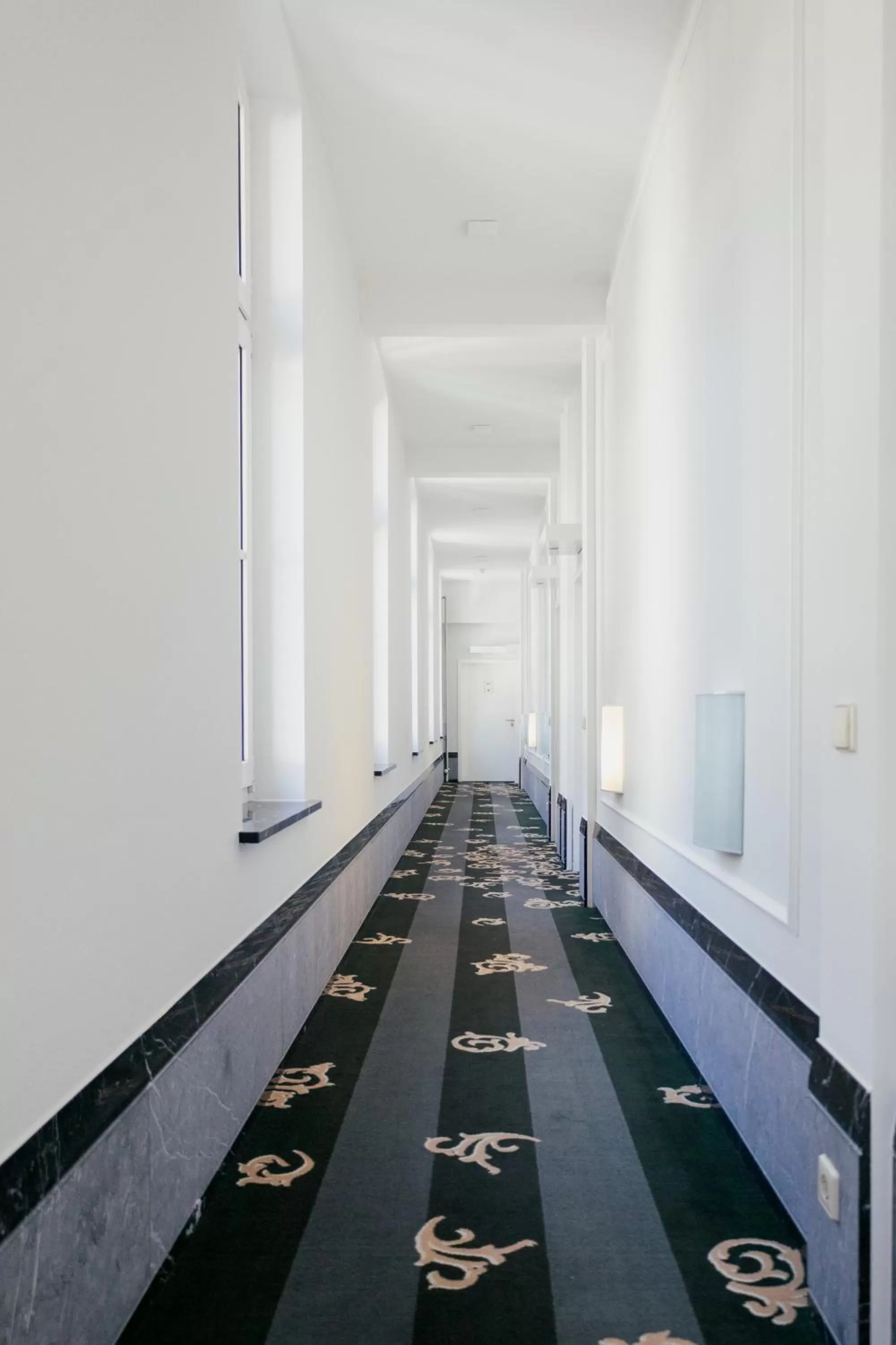 Facade/entrance in DOM Hotel LIMBURG