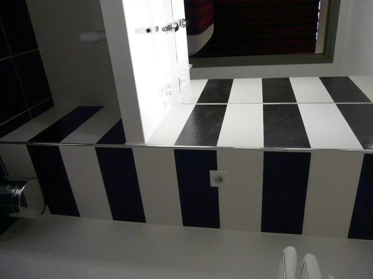 Bathroom in Brit Hotel Confort Saint-Dizier