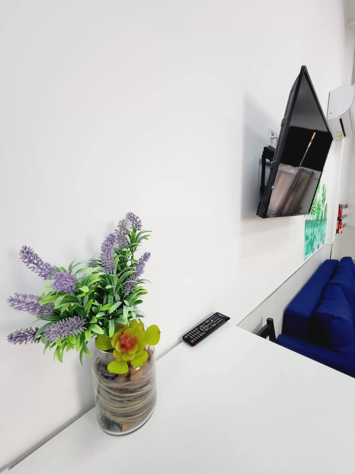 TV/Entertainment Center in Grandera Apart`s - Lliri 7