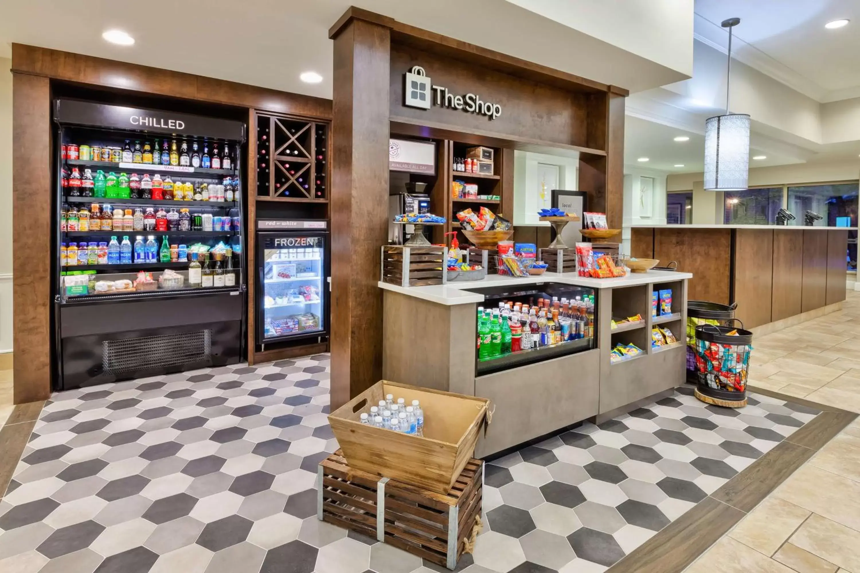 Restaurant/places to eat, Supermarket/Shops in Hilton Garden Inn Minneapolis Maple Grove