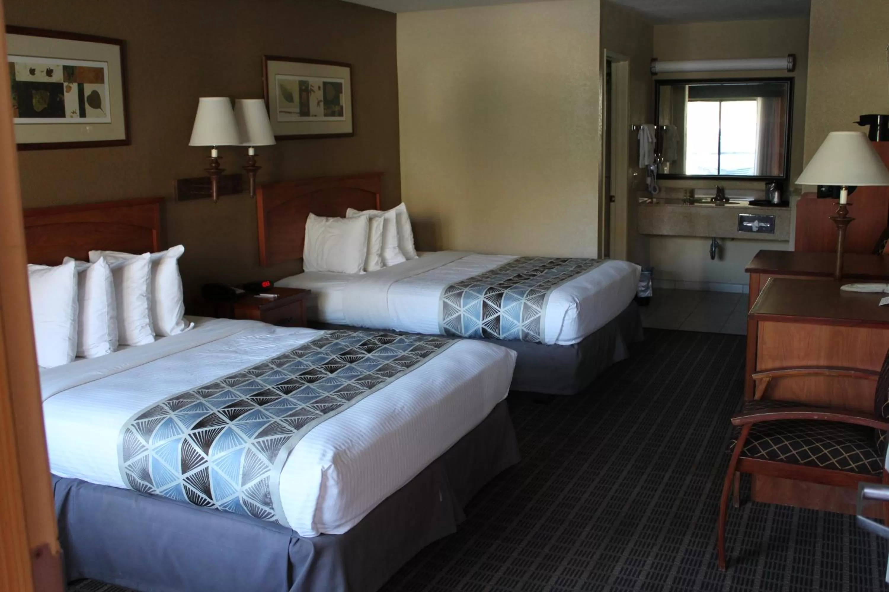 Bed in Cajon Pass Inn