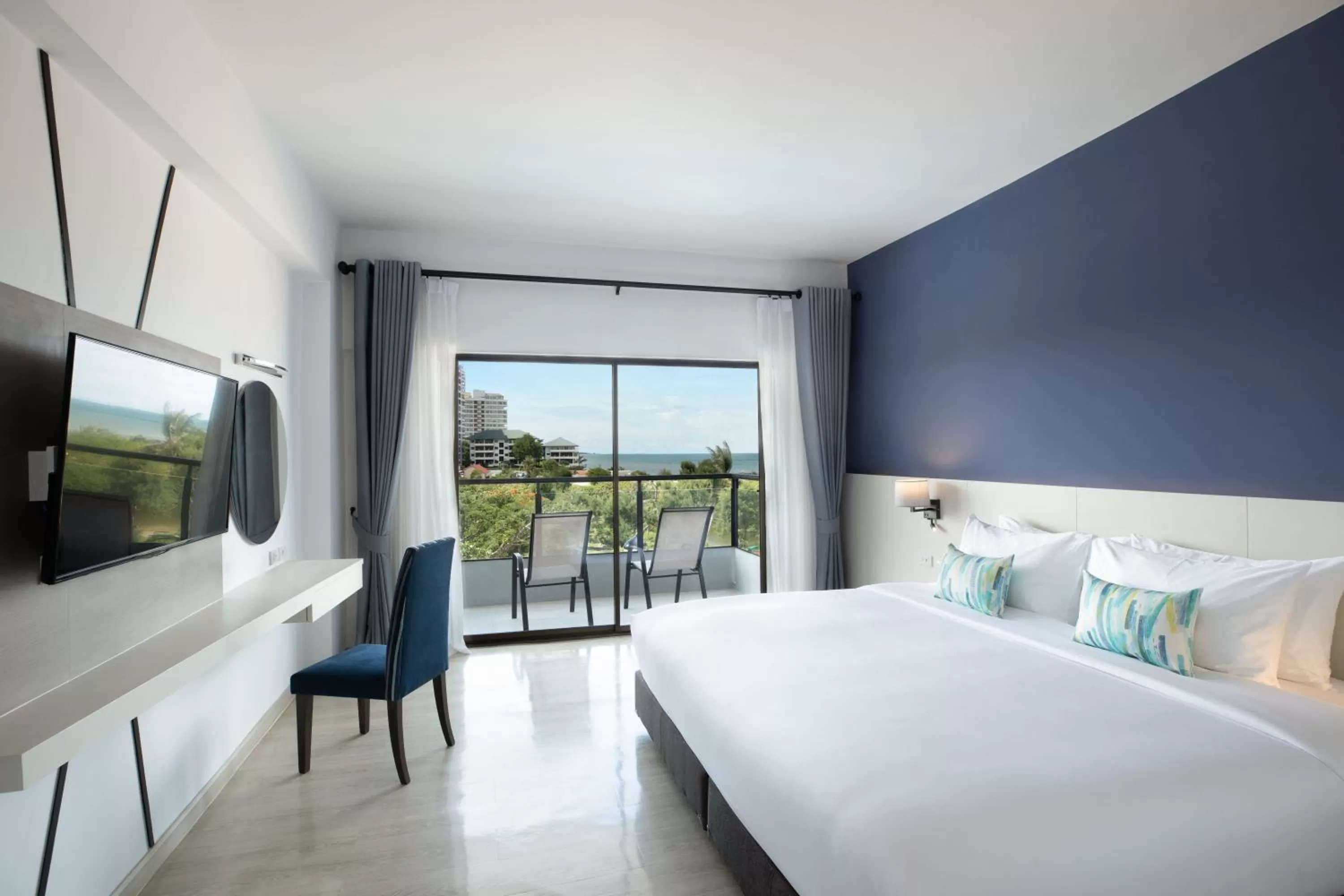 Bedroom, Bed in Centara Life Cha-Am Beach Resort Hua Hin