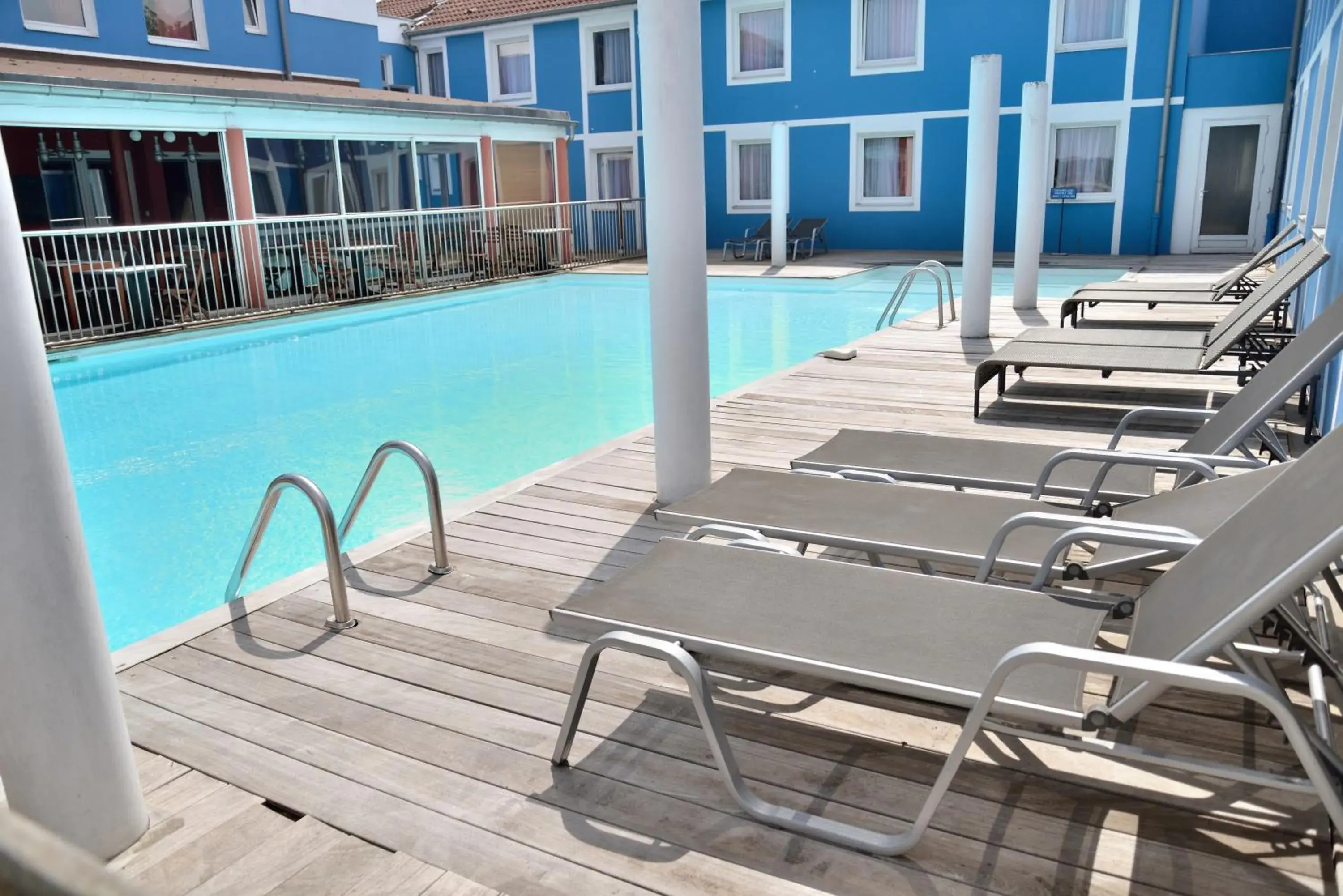 Swimming Pool in Hotel Argos