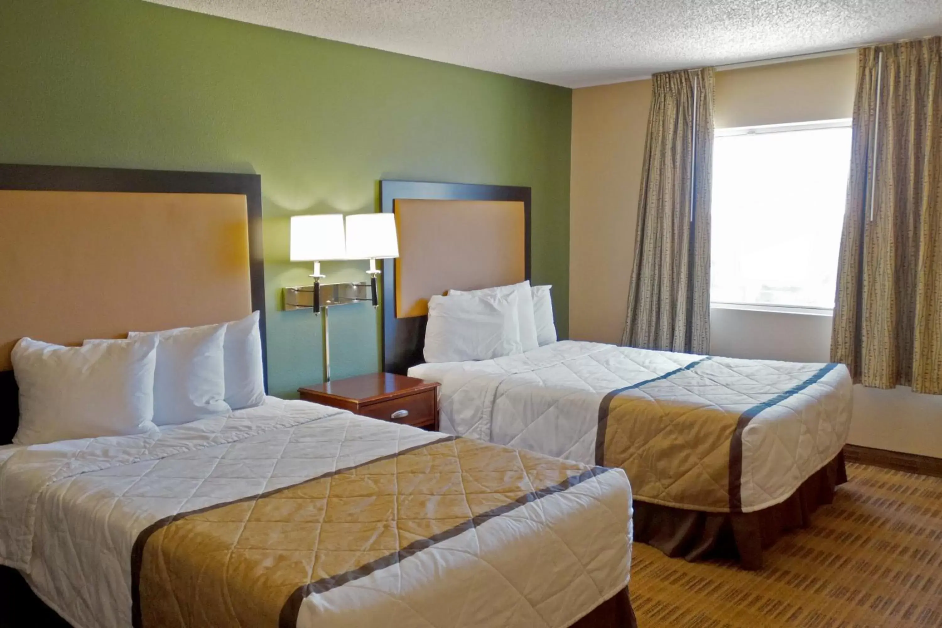 Bed in Extended Stay America Suites - Dallas - Richardson