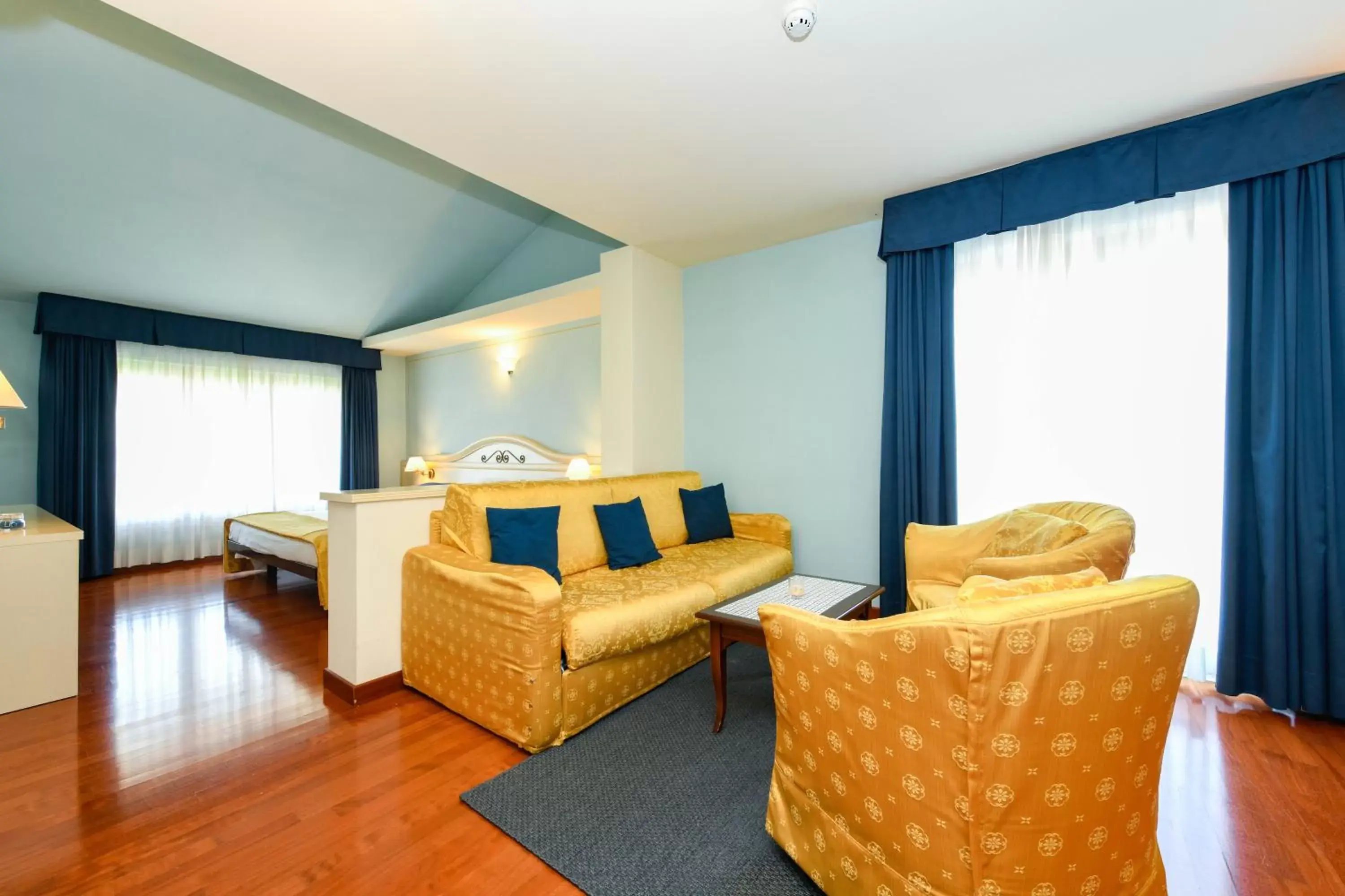 Suite with Balcony in Hotel New Genziana Suite with Balcony in Hotel New Genziana