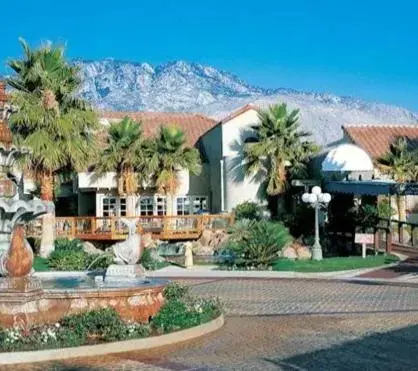 Facade/entrance, Property Building in The Oasis Resort