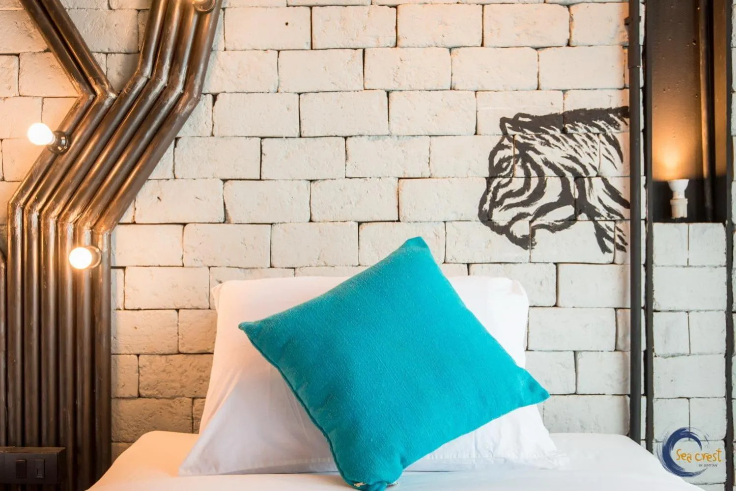 Decorative detail, Bed in Sea Crest by Jomtien