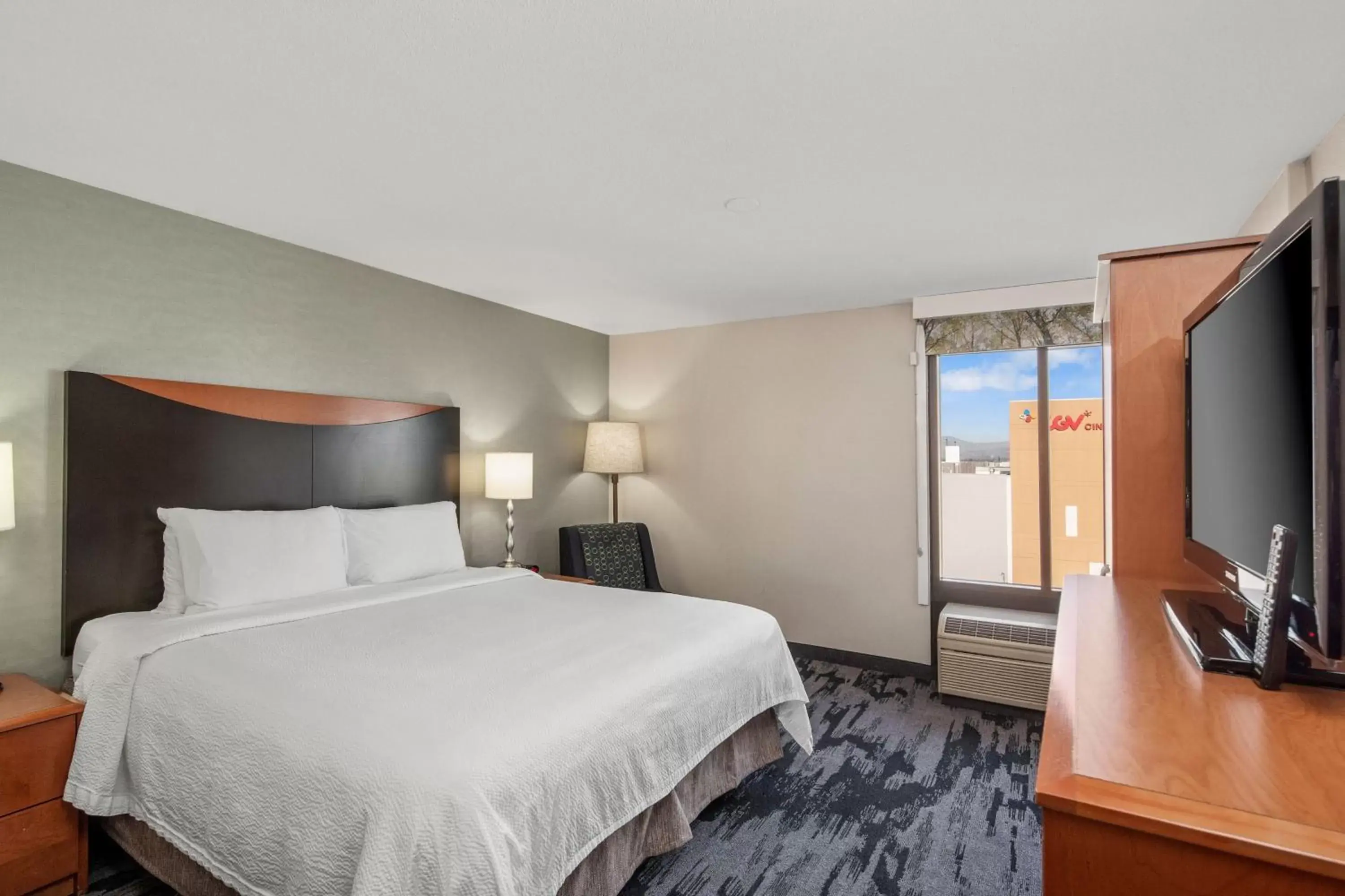 King Room in Fairfield Inn & Suites Anaheim North Buena Park