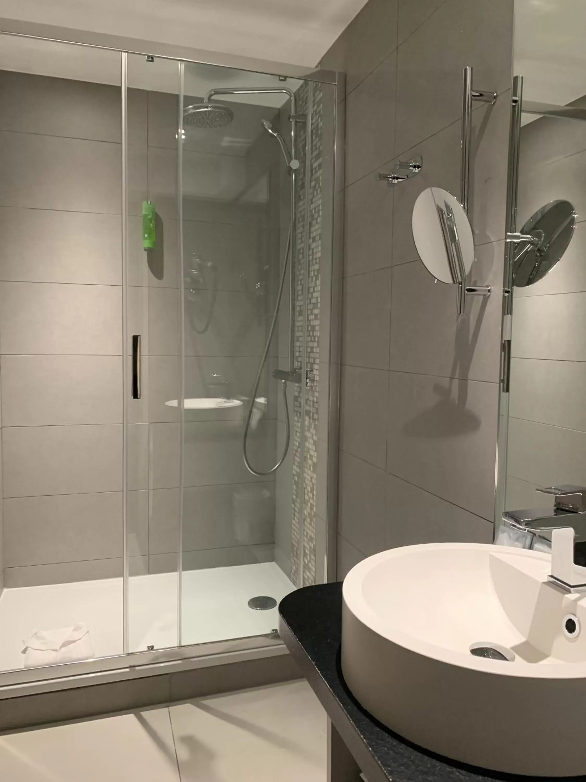 Shower, Bathroom in Timhotel Odessa Montparnasse