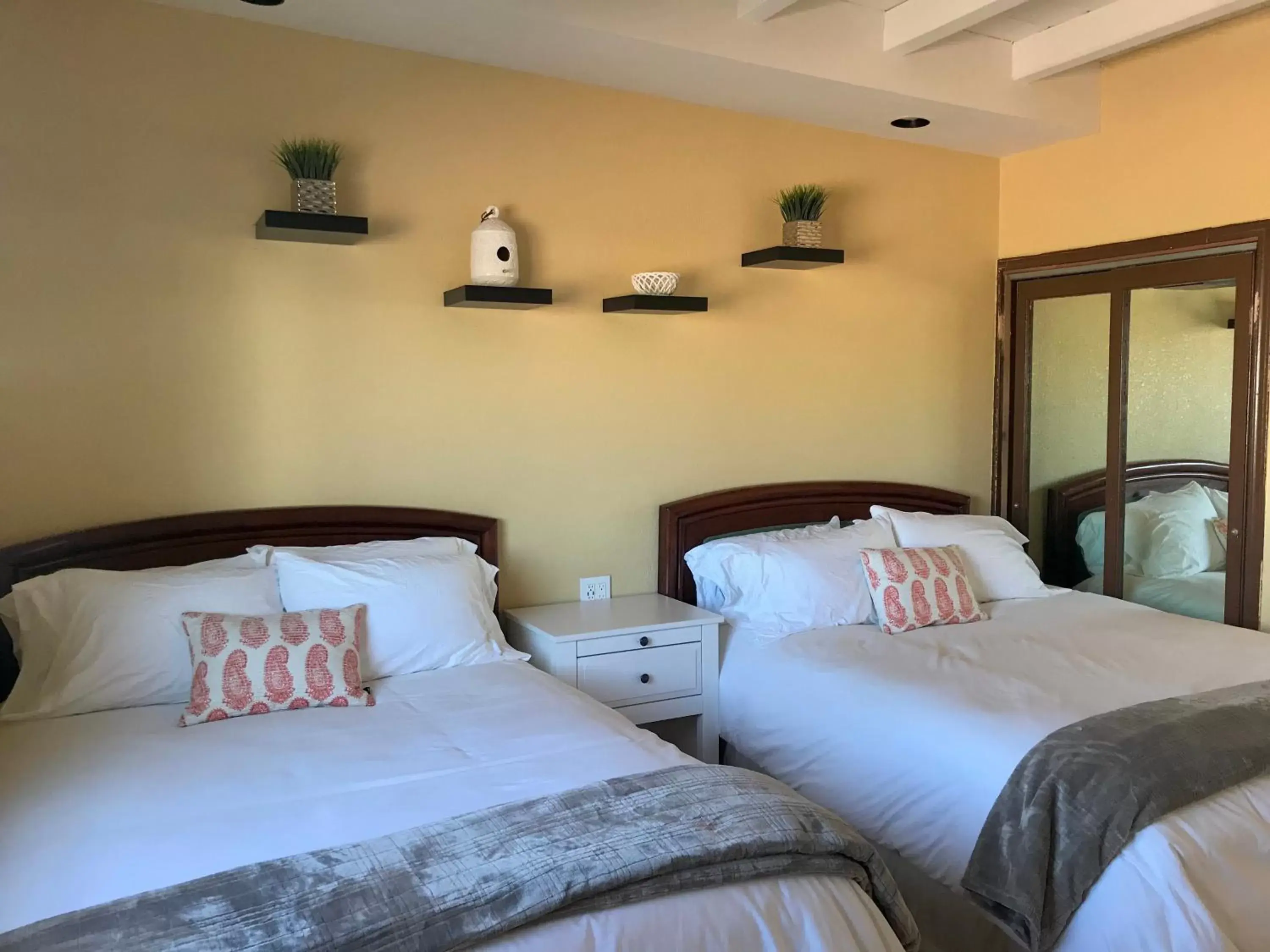 Bedroom, Bed in Quinta Pacifica Beachfront Villas