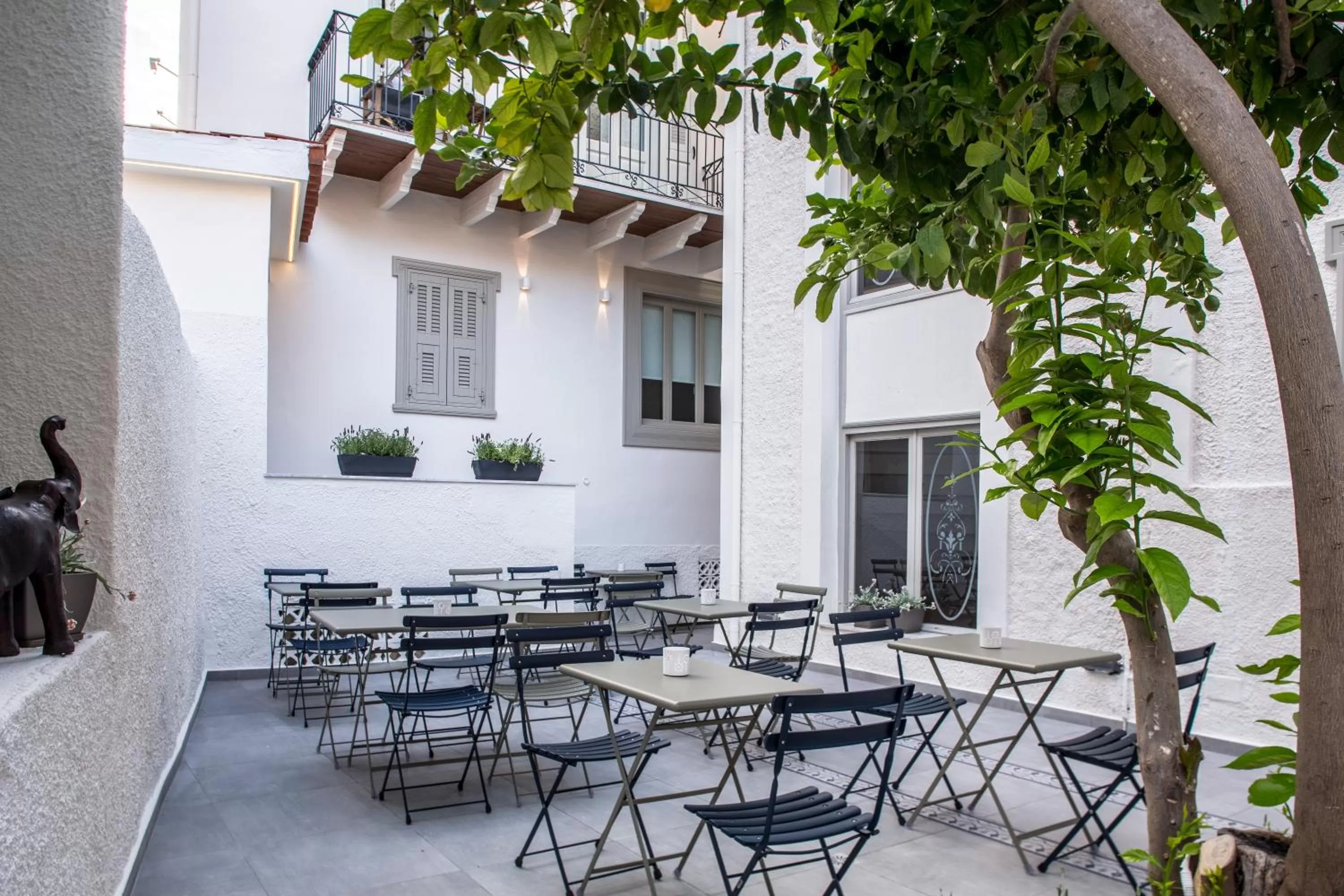 Patio in Gambello Luxury Rooms