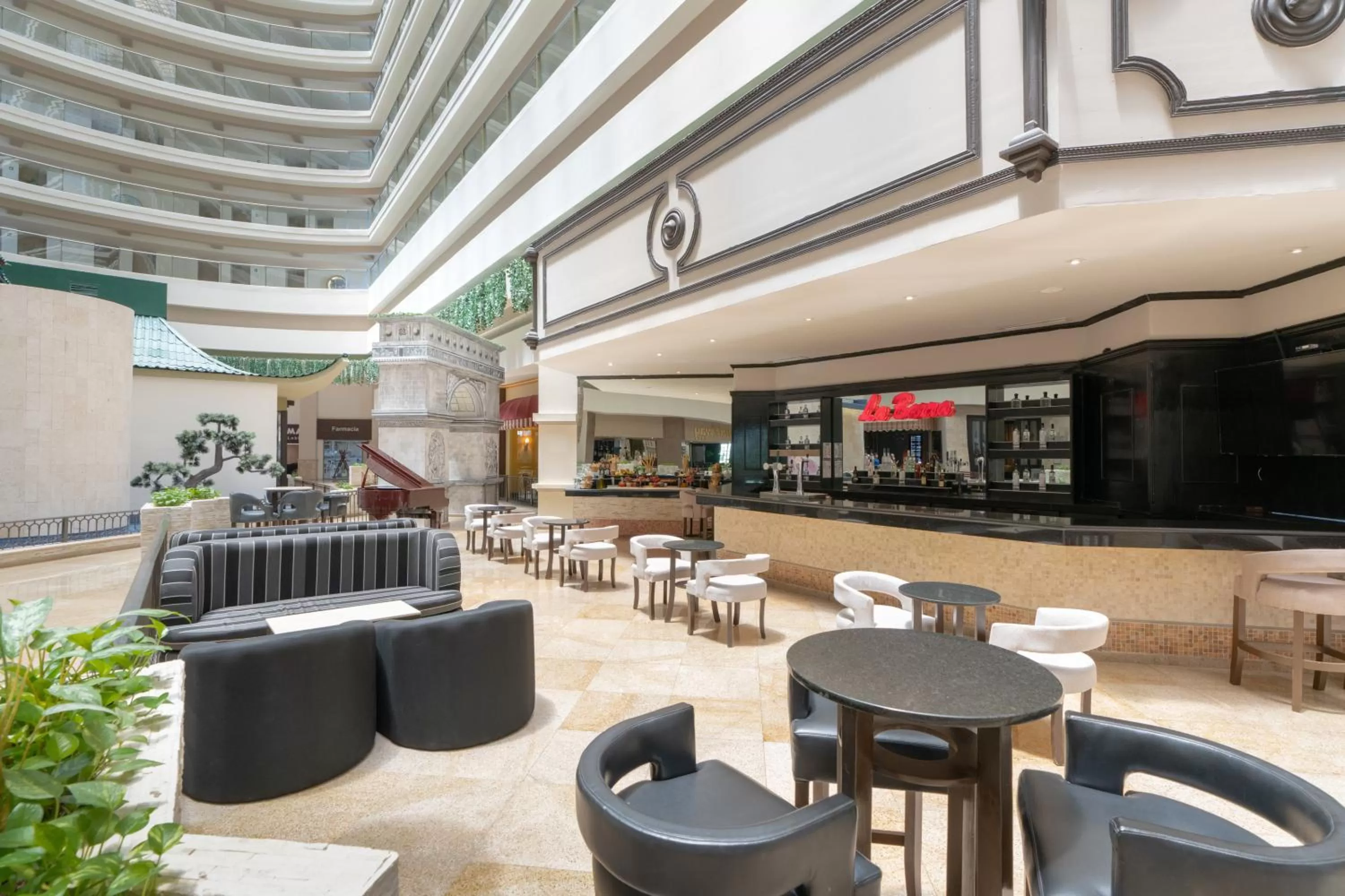 Lounge or bar in Seadust Cancun Family Resort - All Inclusive