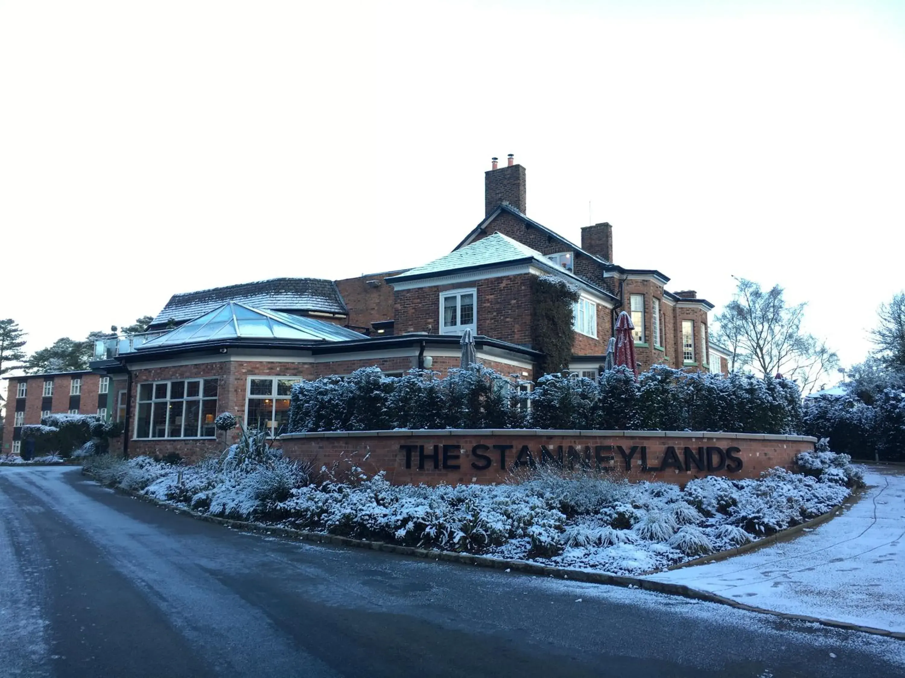 Property building in The Stanneylands Property building in The Stanneylands