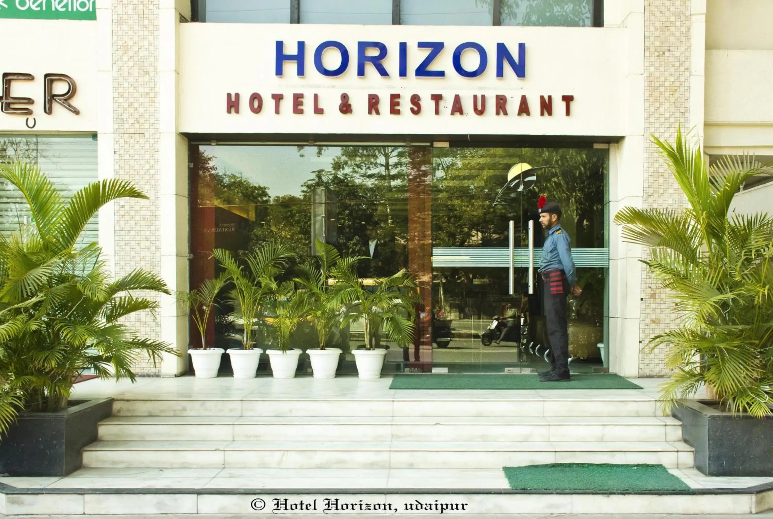Facade/entrance in Hotel Horizon