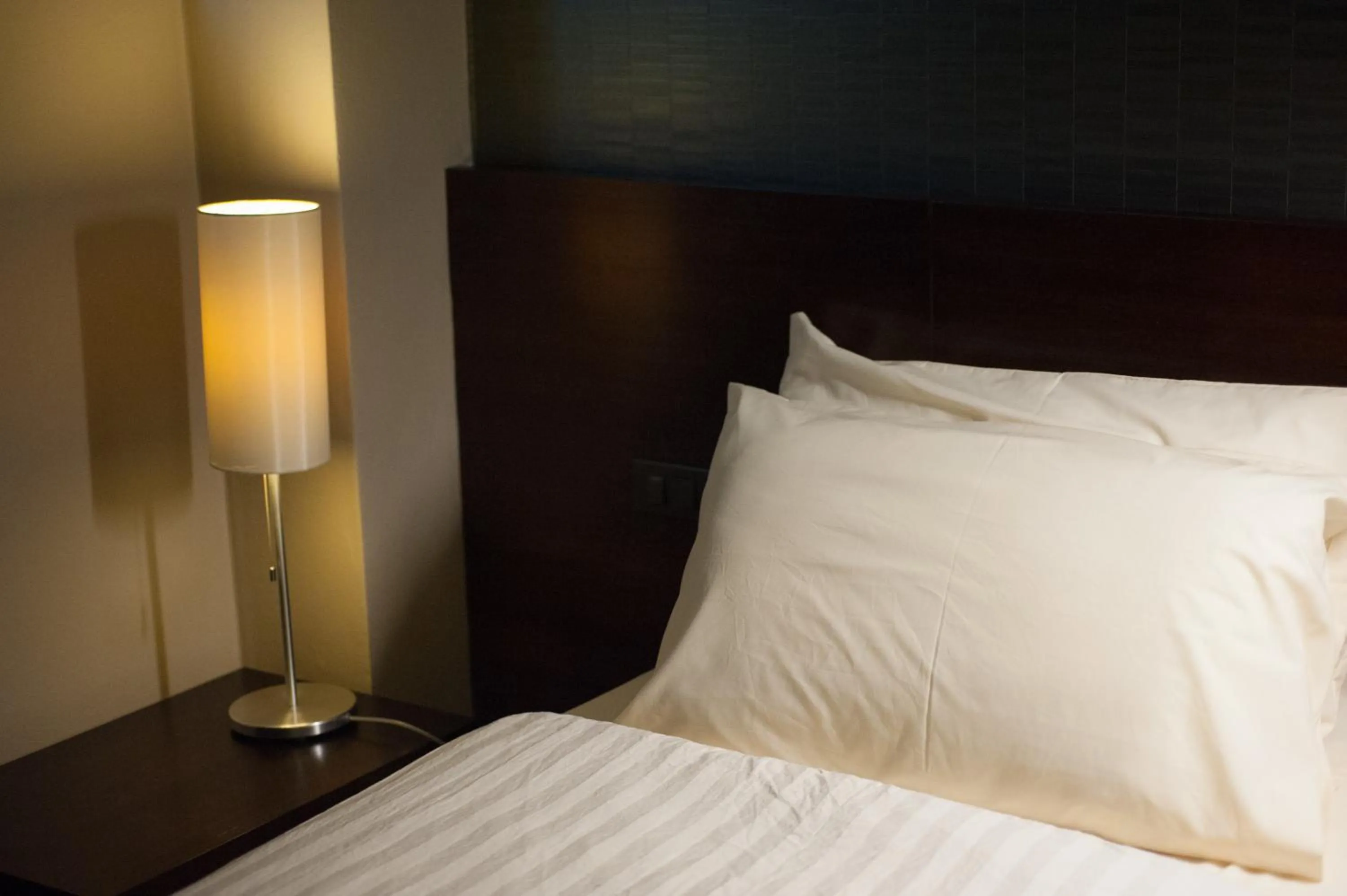 Other, Bed in Baansilom Soi 3