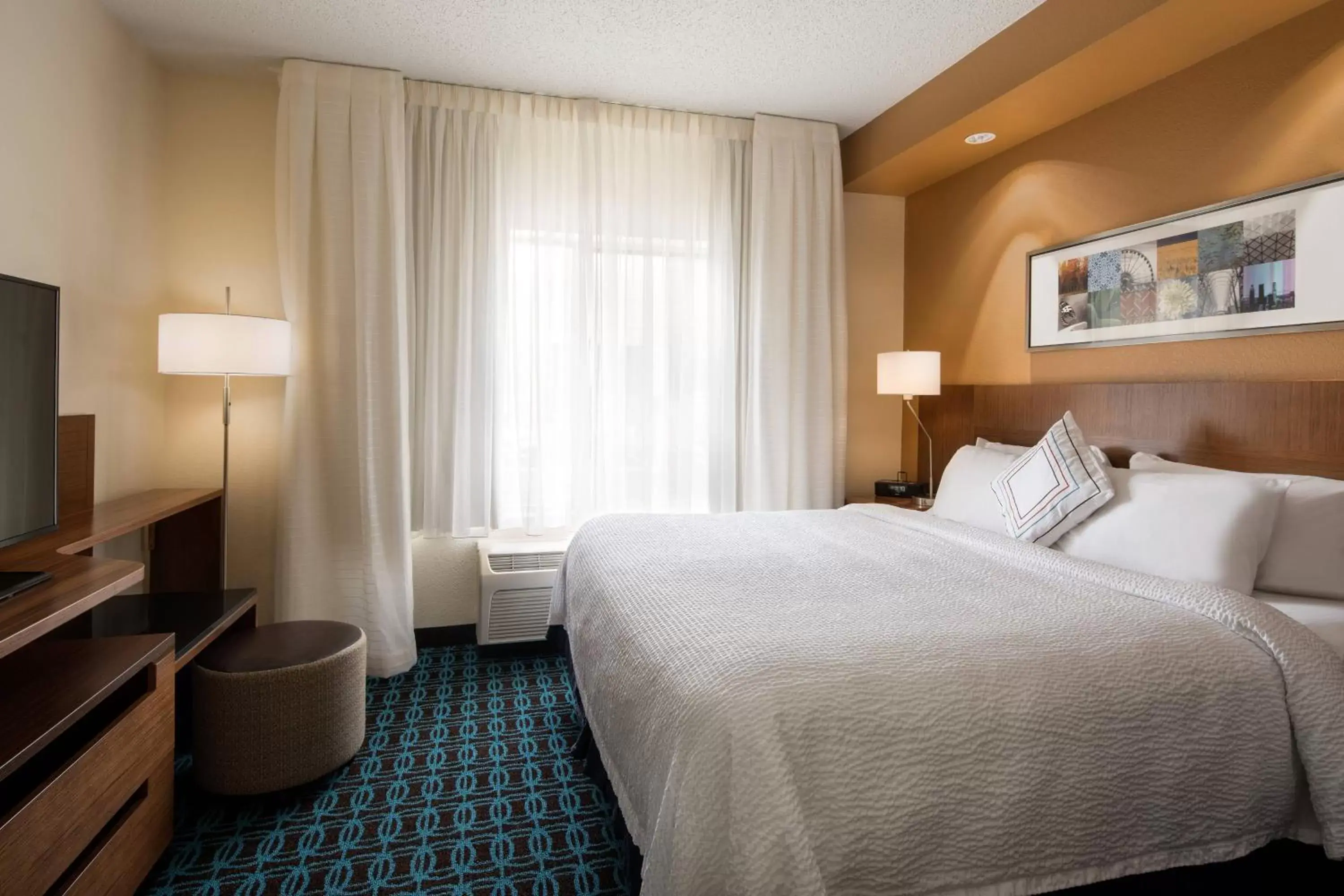 Photo of the whole room, Bed in Fairfield Inn by Marriott Loveland Fort Collins