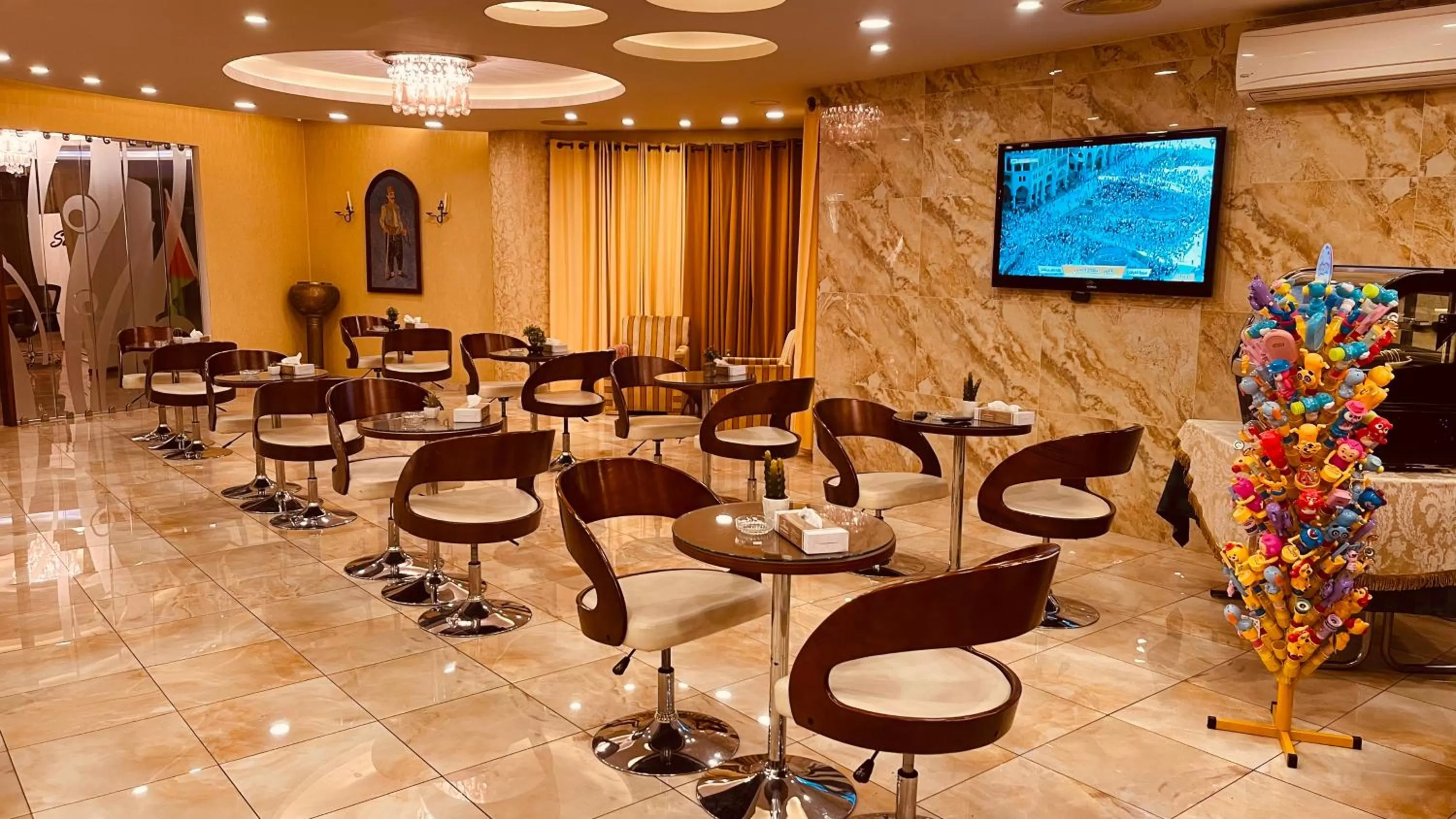 Seating area, Restaurant/Places to Eat in Saleem Afandi Hotel