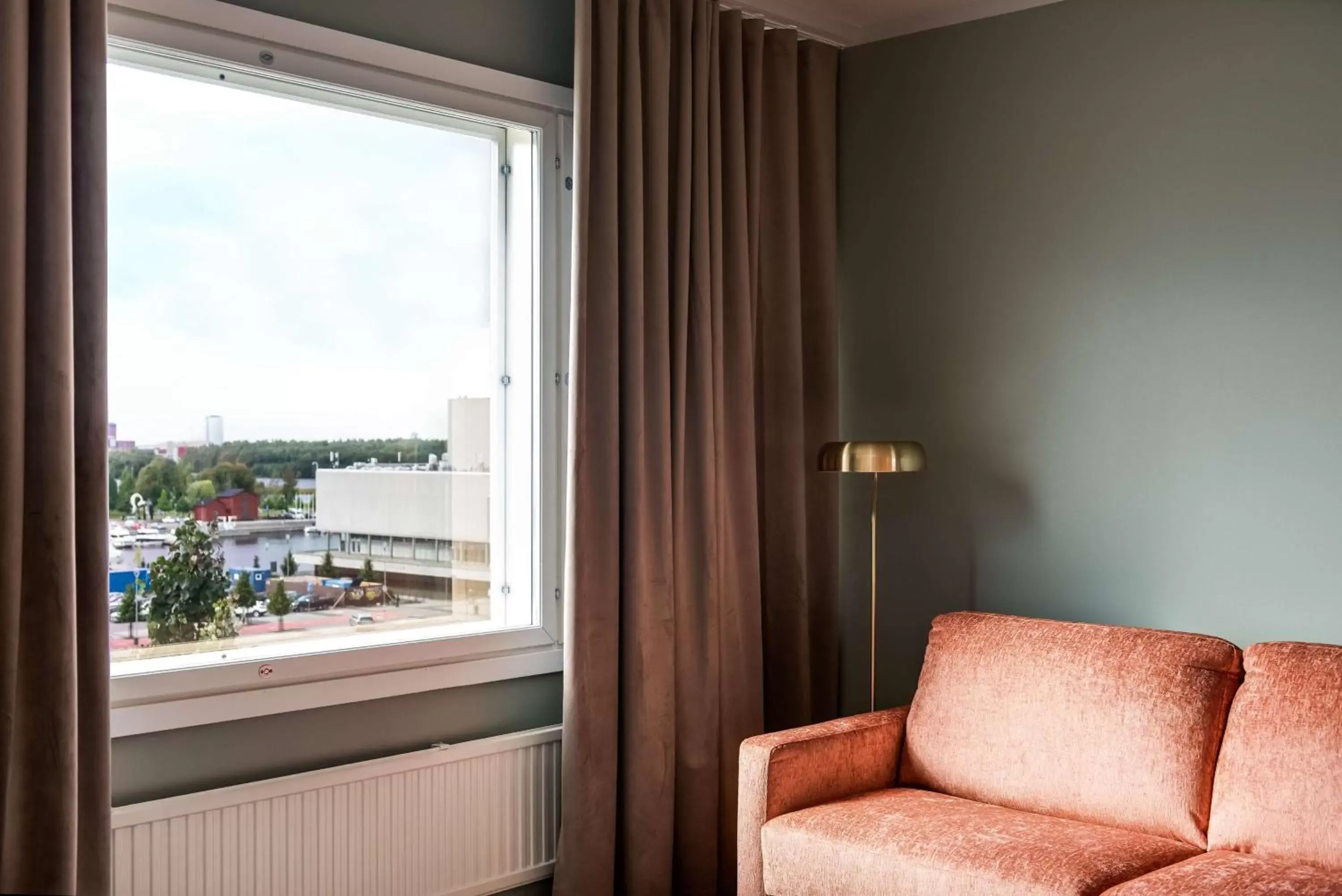 Photo of the whole room, Seating Area in Radisson Blu Hotel, Oulu