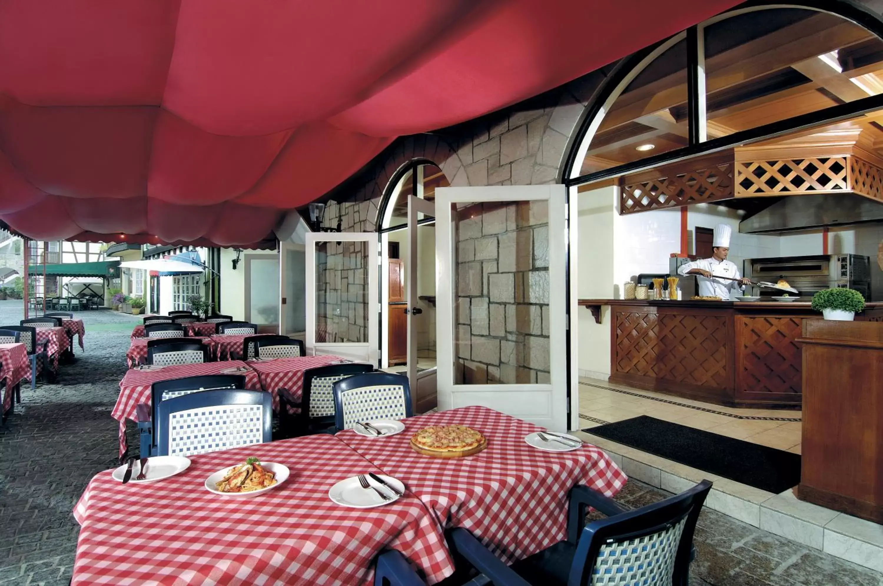 Restaurant/places to eat in Colmar Tropicale Restaurant/places to eat in Colmar Tropicale