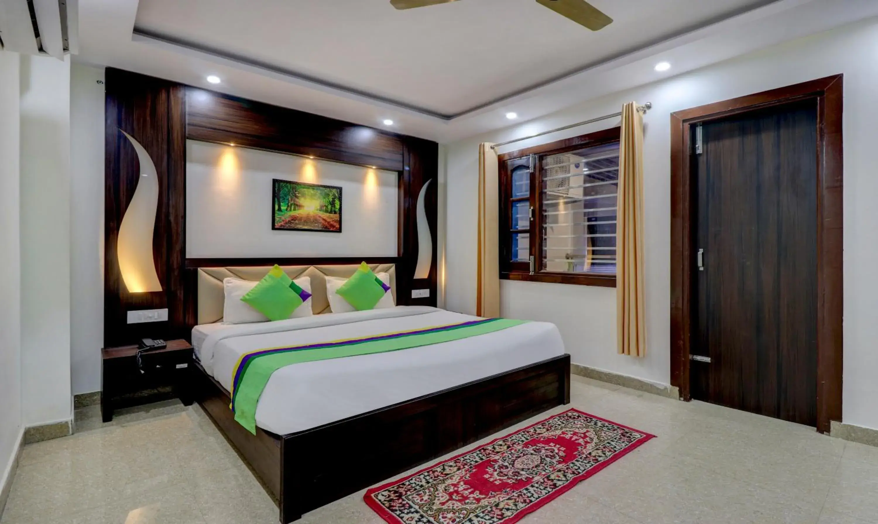 Bedroom, Bed in Itsy Hotels NV, Tapovan Bedroom, Bed in Itsy Hotels NV, Tapovan